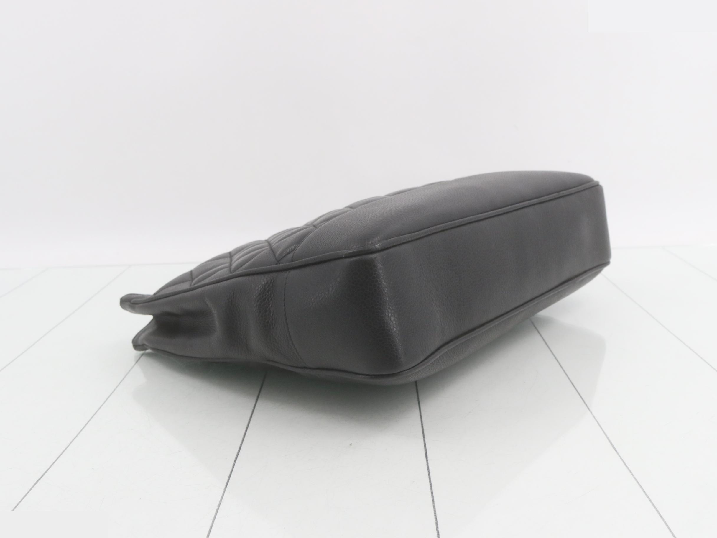 Caviar leather matelassé (bag) — view 5