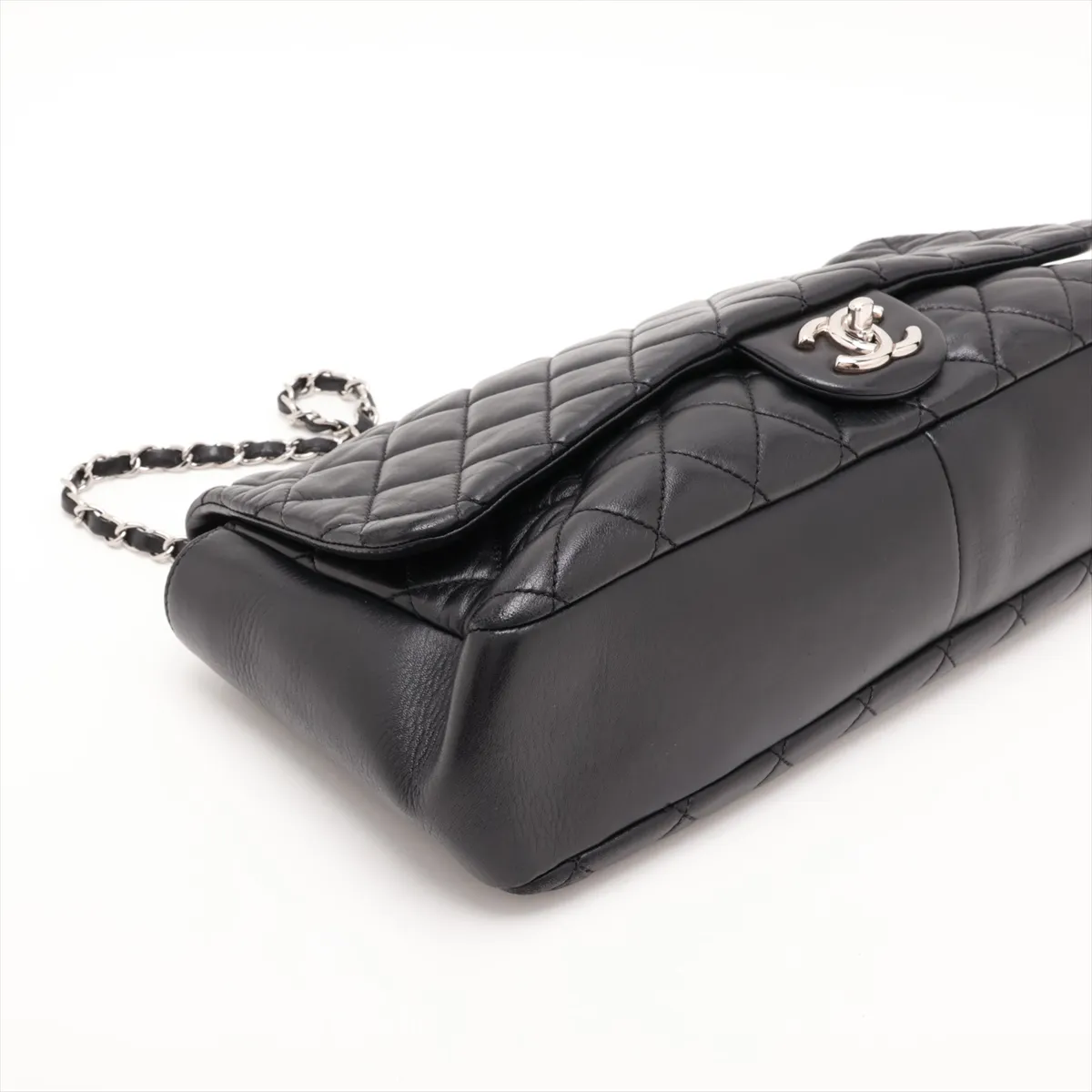 Matelassé Lambskin Chain Shoulder Bag, Black with Silver Hardware, Item No. 13641194 (Serial No. 13) — view 4