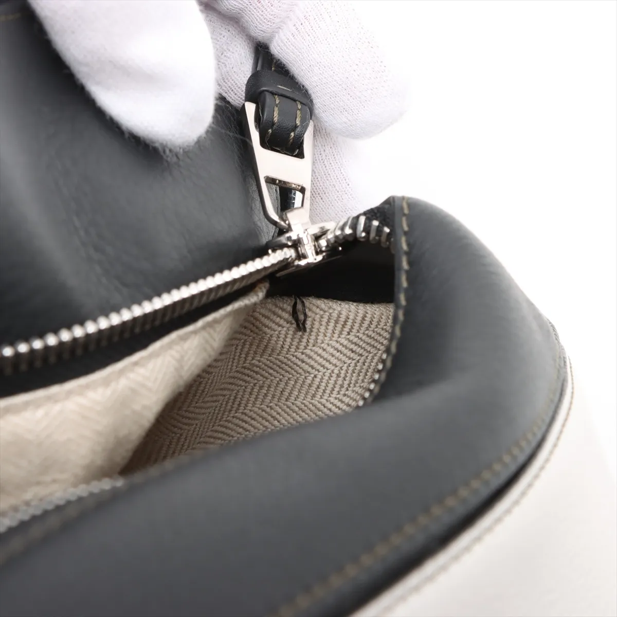 Puzzle Bag Small Leather 2WAY Handbag Khaki x White x Black — view 14