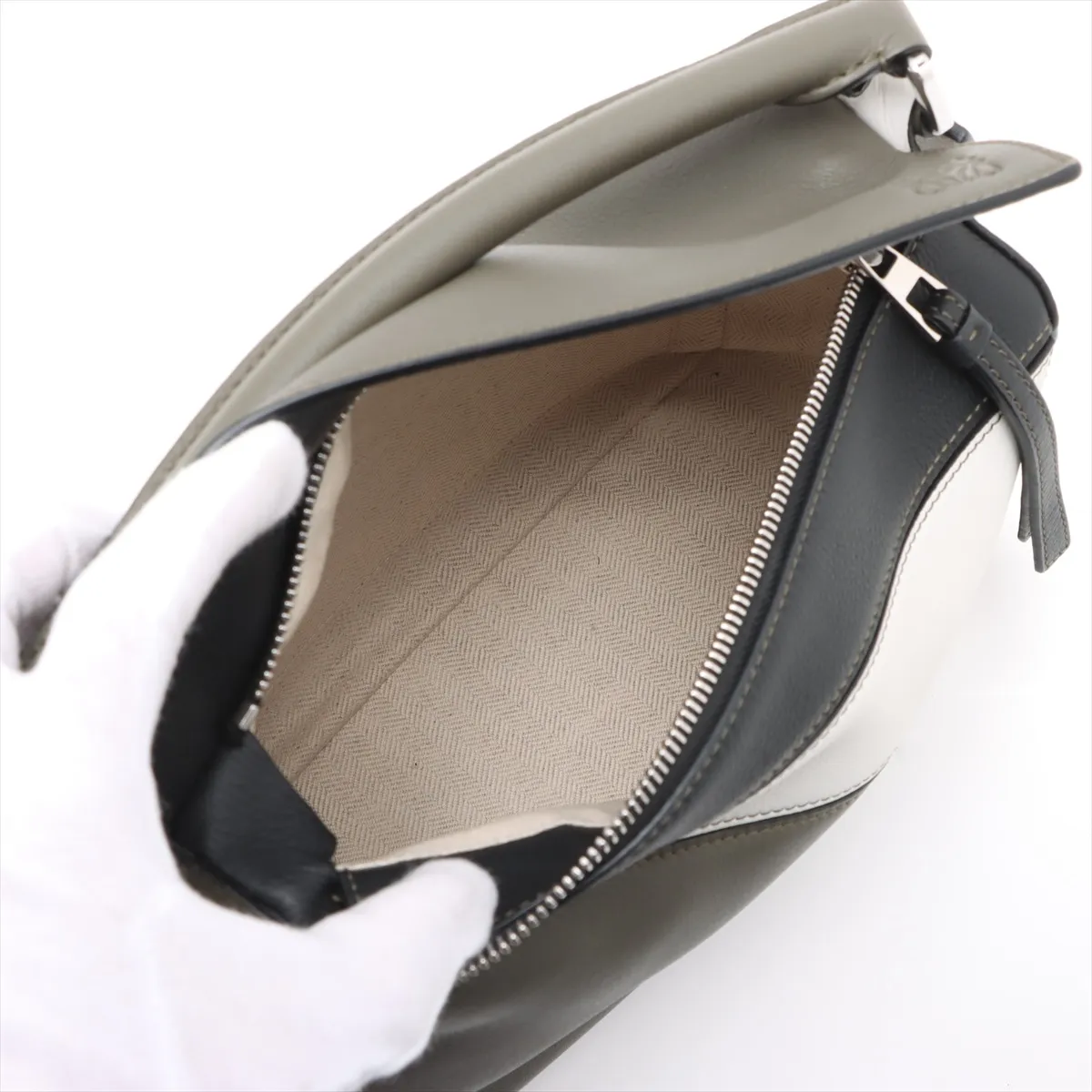 Puzzle Bag Small Leather 2WAY Handbag Khaki x White x Black — view 8