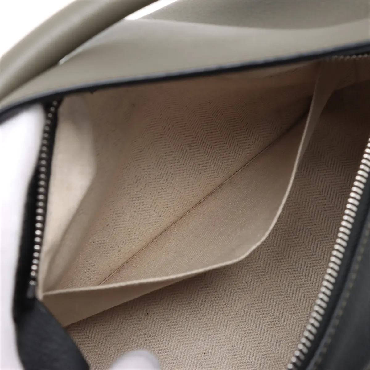 Puzzle Bag Small Leather 2WAY Handbag Khaki x White x Black — view 9