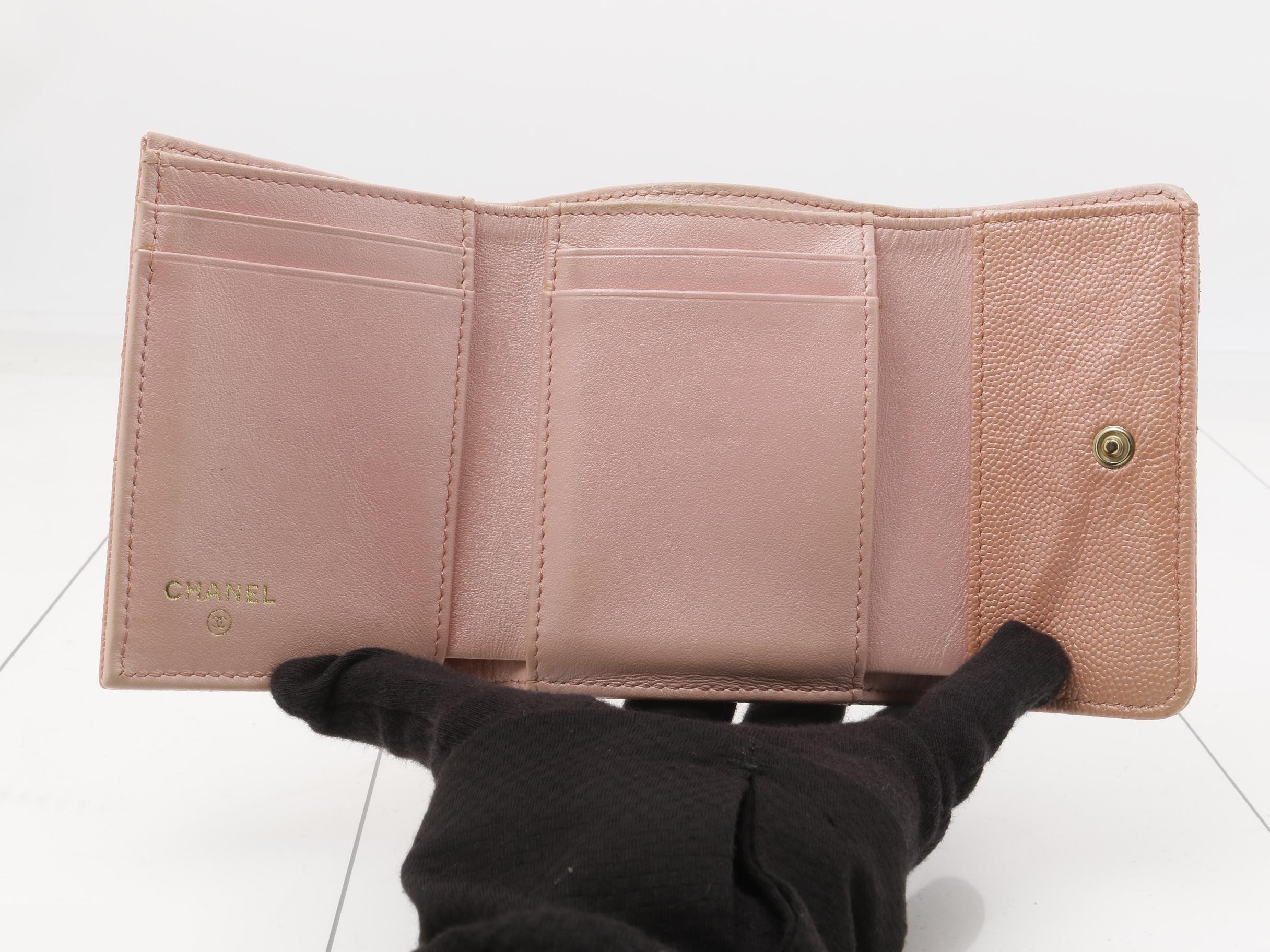 Matelassé Coco Mark Caviar Skin Tri-fold Wallet — view 4