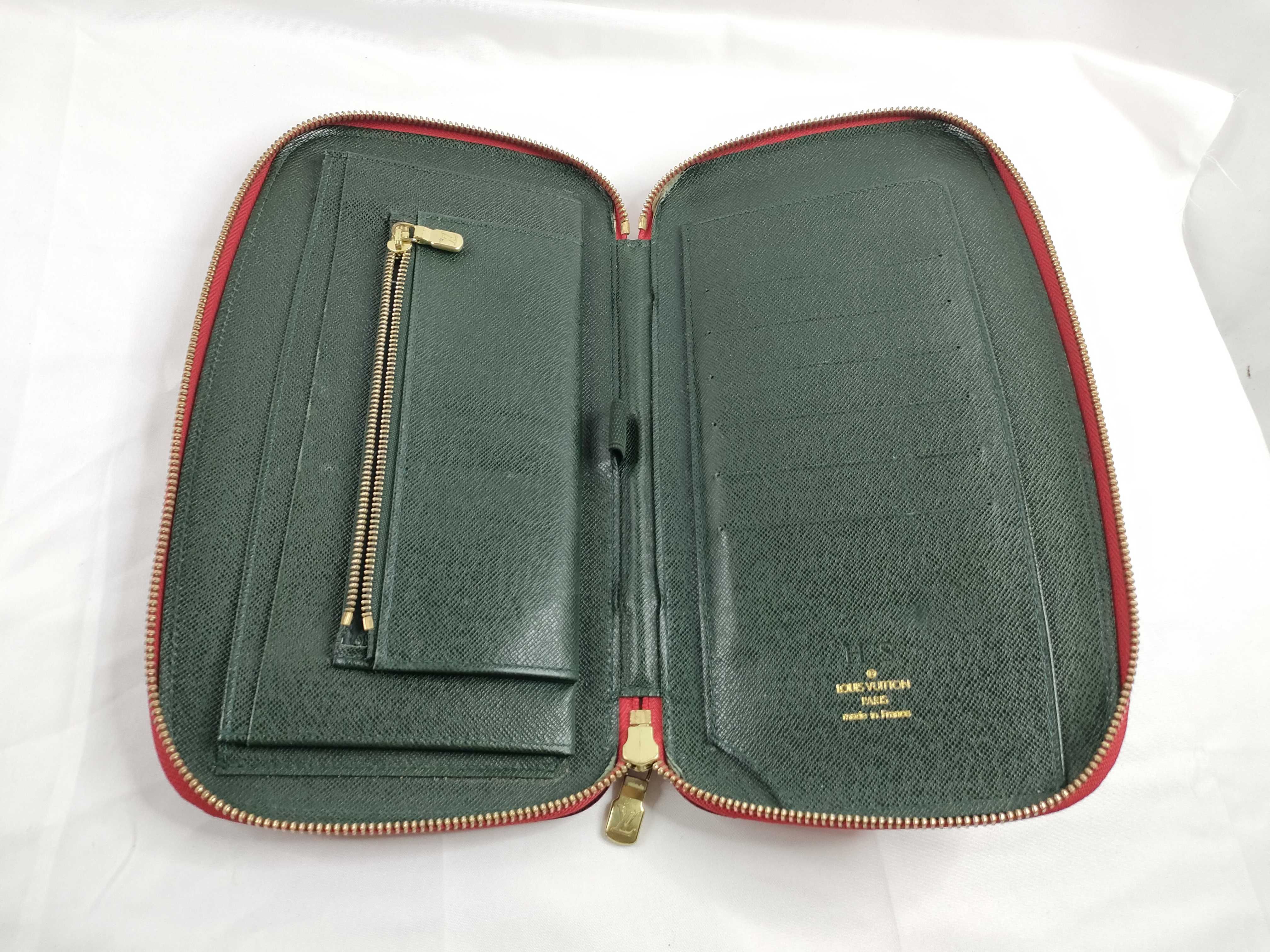 Epi Leather Round Zip Long Wallet (Red) — view 12
