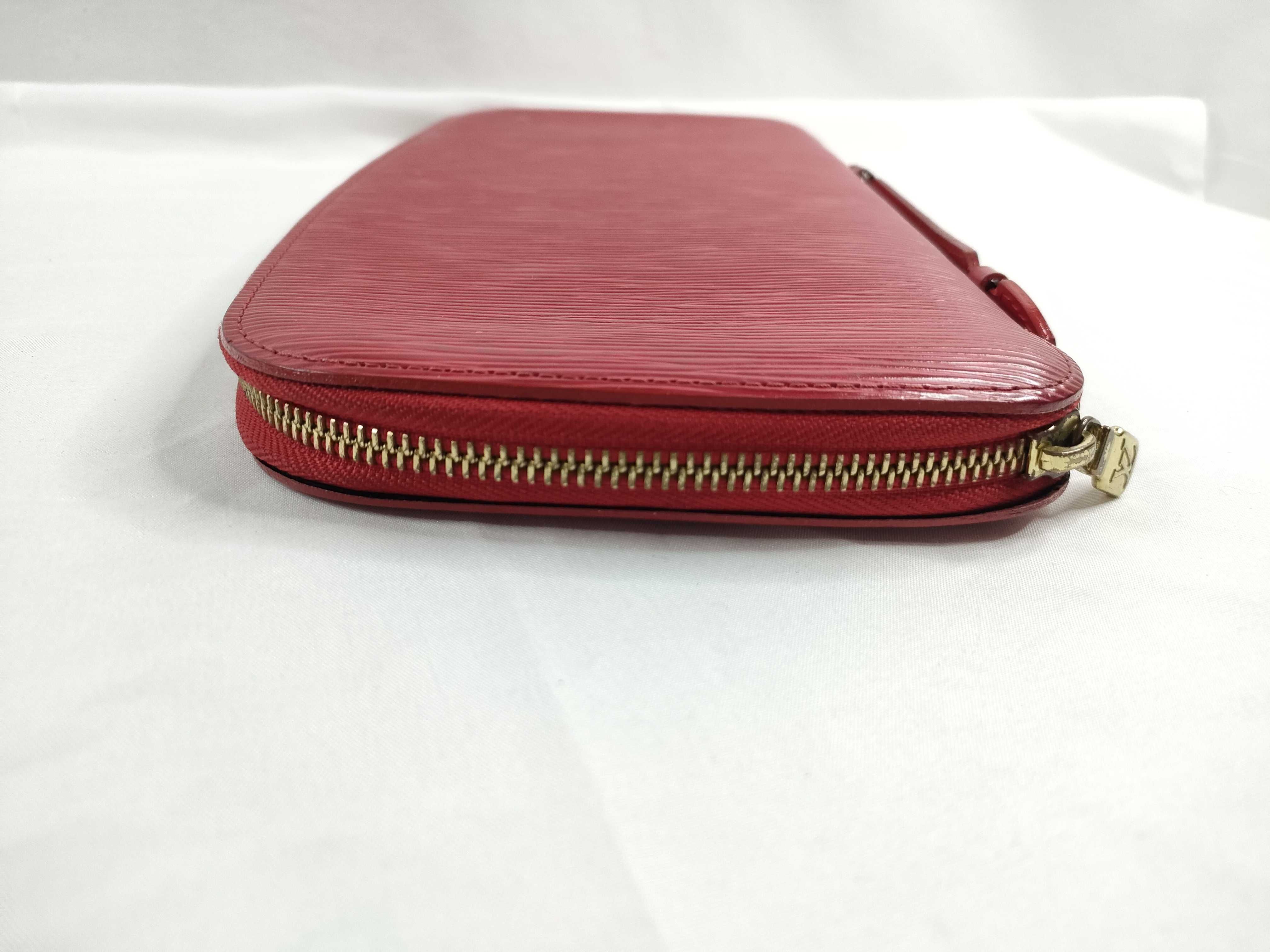 Epi Leather Round Zip Long Wallet (Red) — view 5