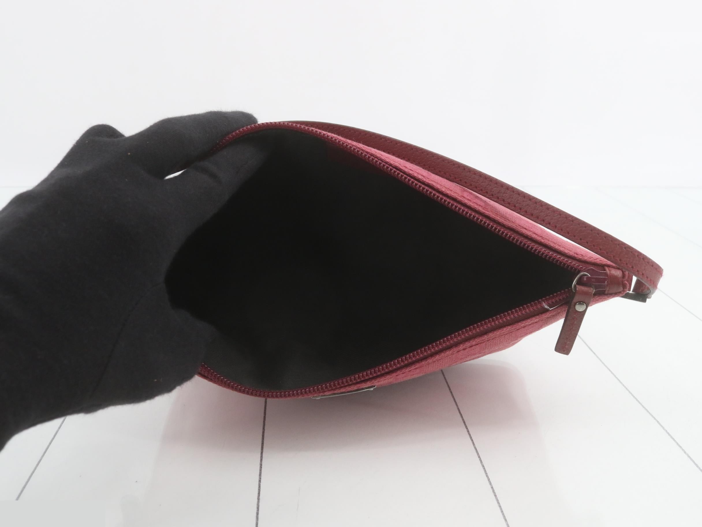 GG Canvas Accessory Pouch — view 4