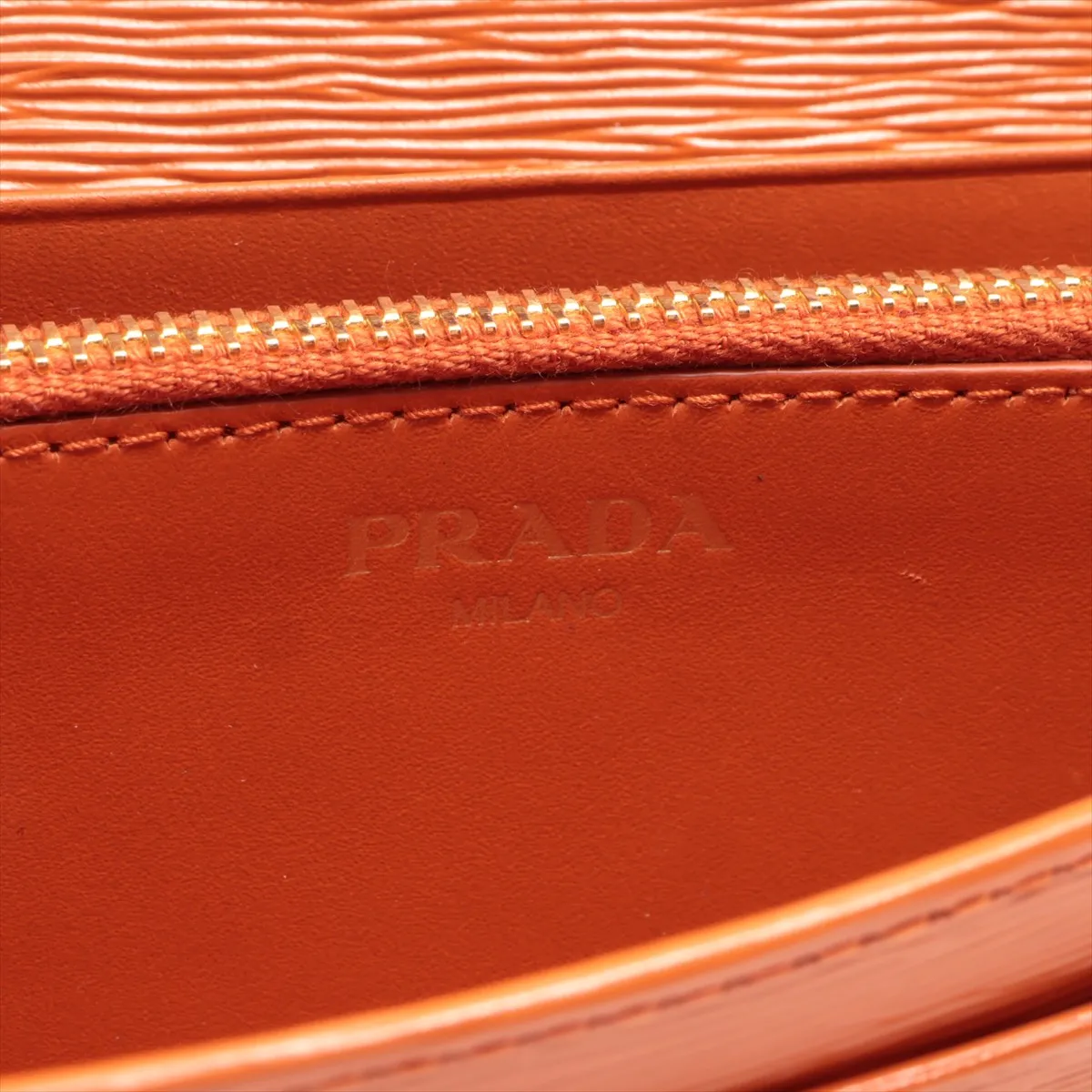 Vitello Move 1MH132 Leather Long Wallet Orange — view 13