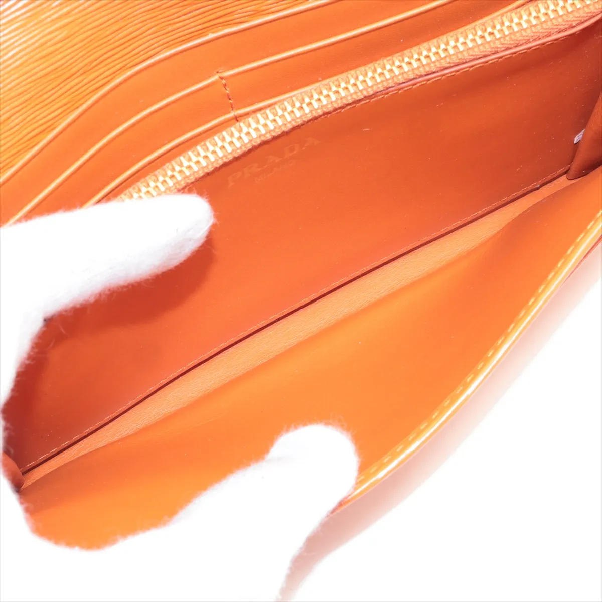 Vitello Move 1MH132 Leather Long Wallet Orange — view 8