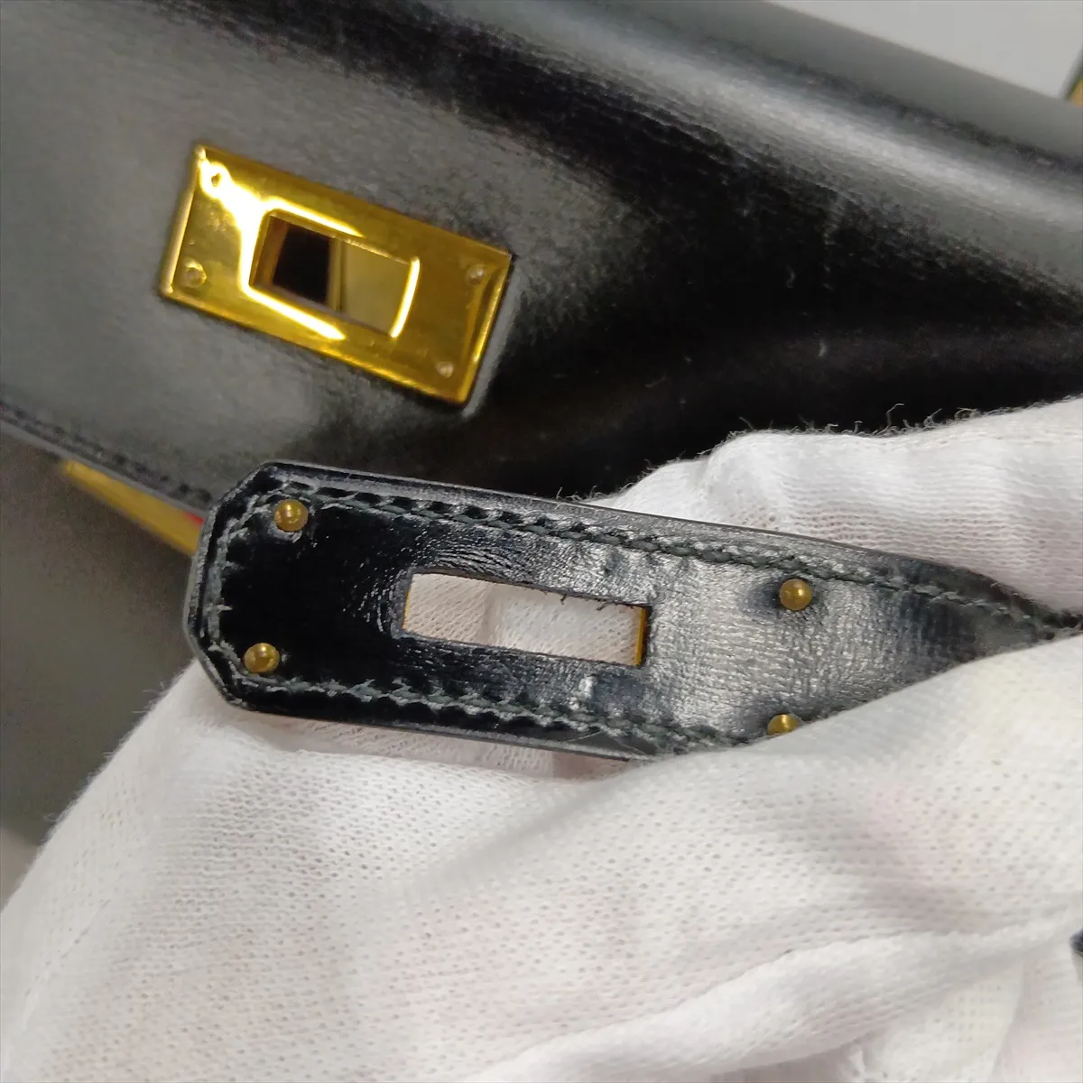 [Individually packaged] Hermes Kelly 28 Sellier Box Calf Black Gold Hardware Q: 1987 — view 15