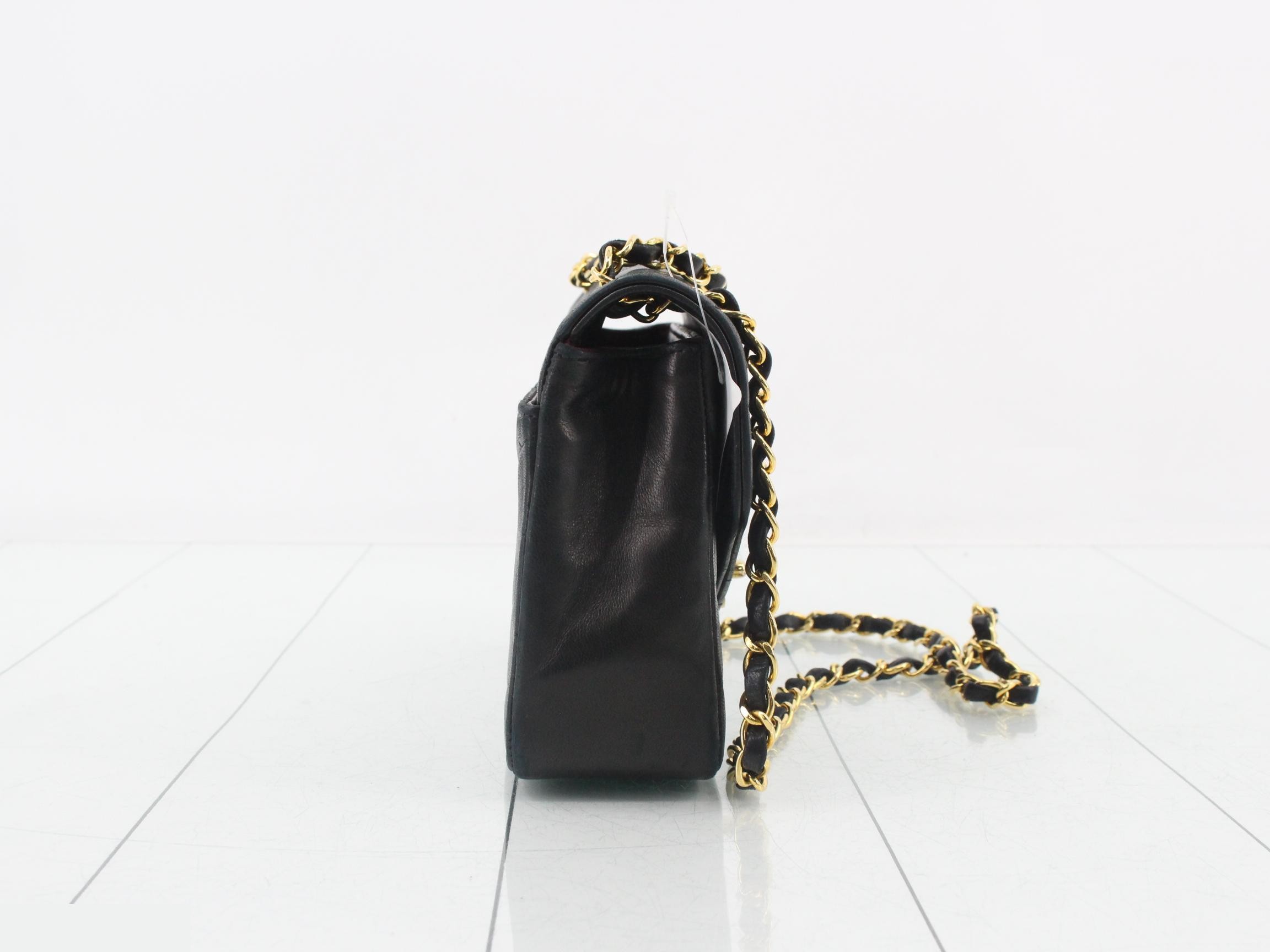 Matelassé Shoulder Bag — view 4