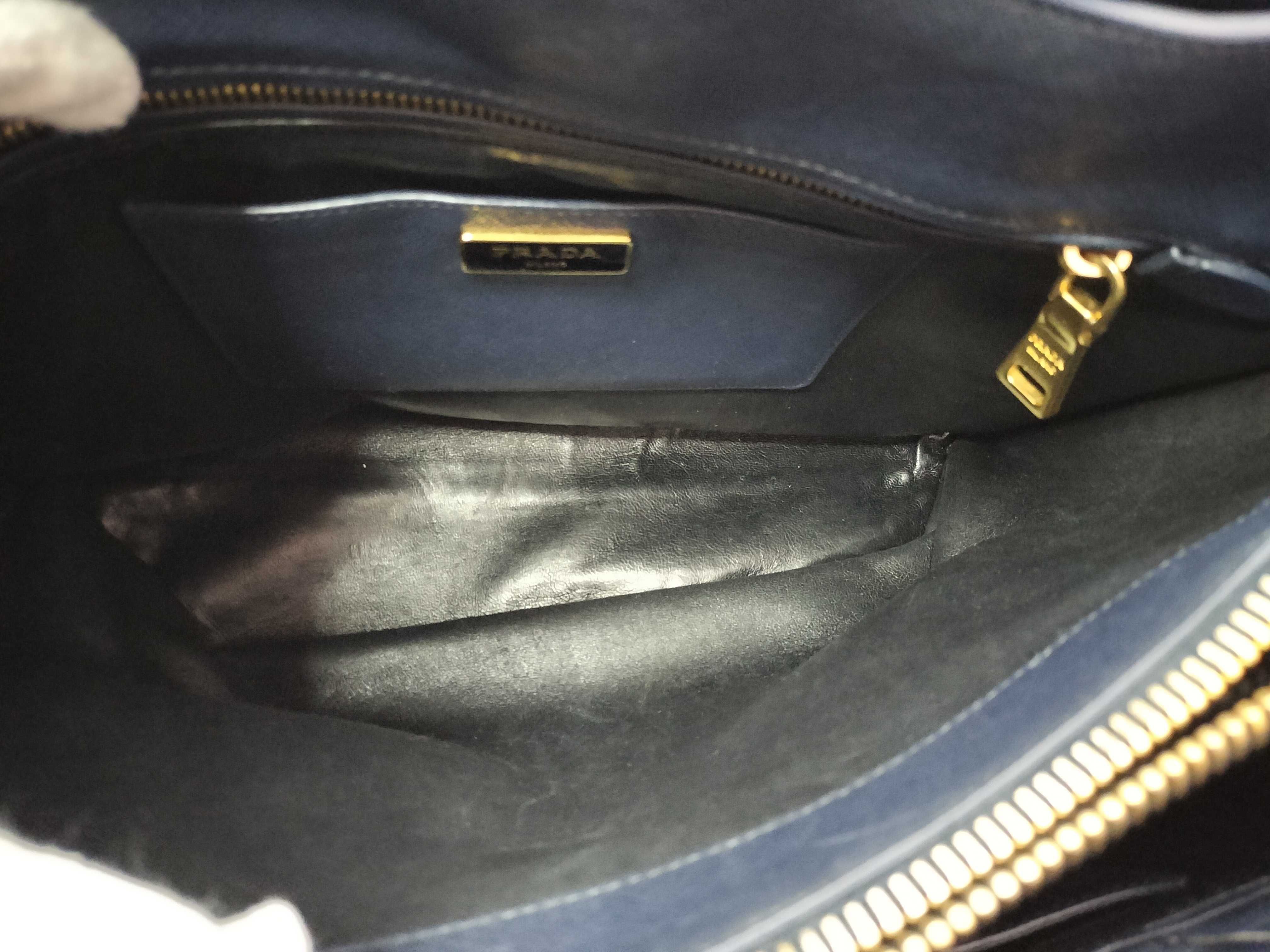 Saffiano 2-Way Handbag Navy BN2606 Handbag — view 14