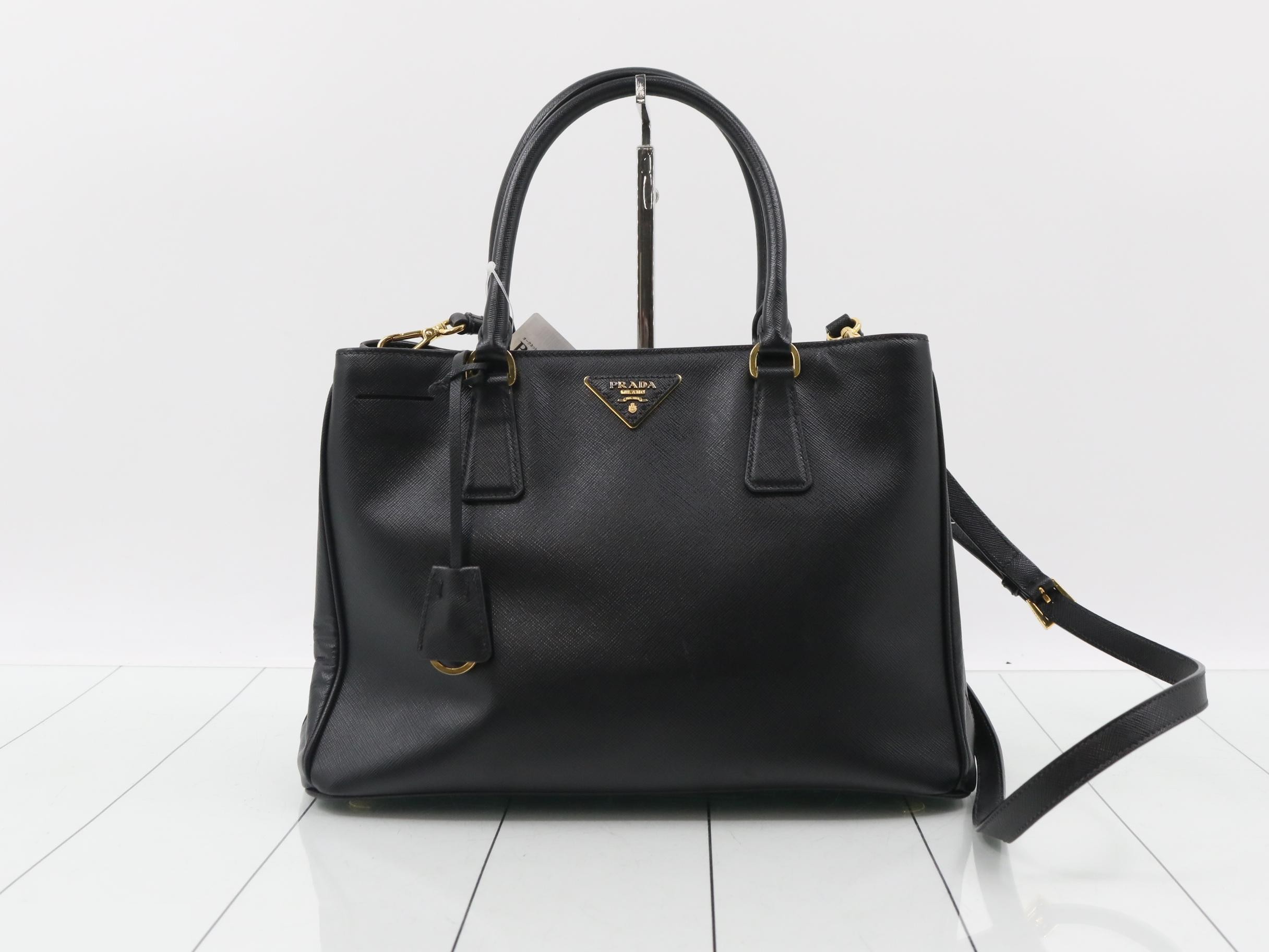 BN1874 Saffiano Galleria Shoulder Bag