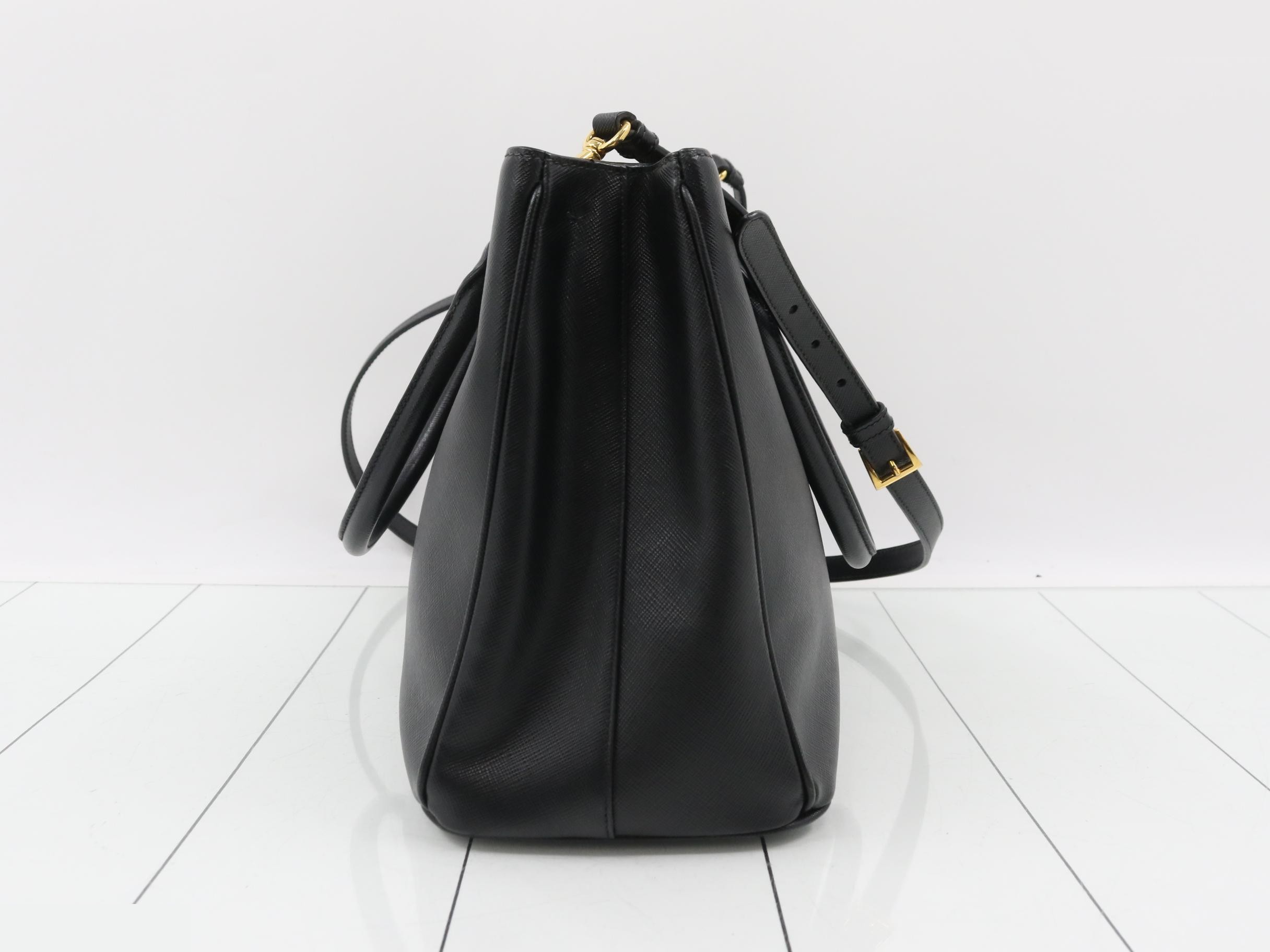 BN1874 Saffiano Galleria Shoulder Bag — view 3