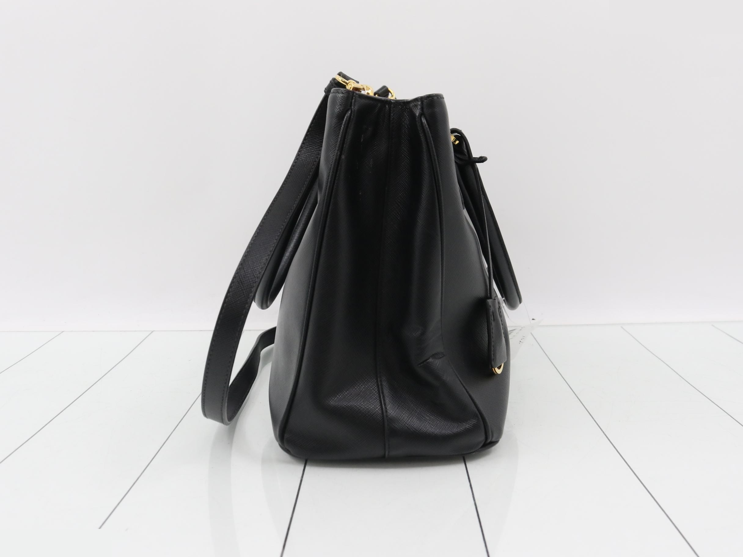 BN1874 Saffiano Galleria Shoulder Bag — view 4