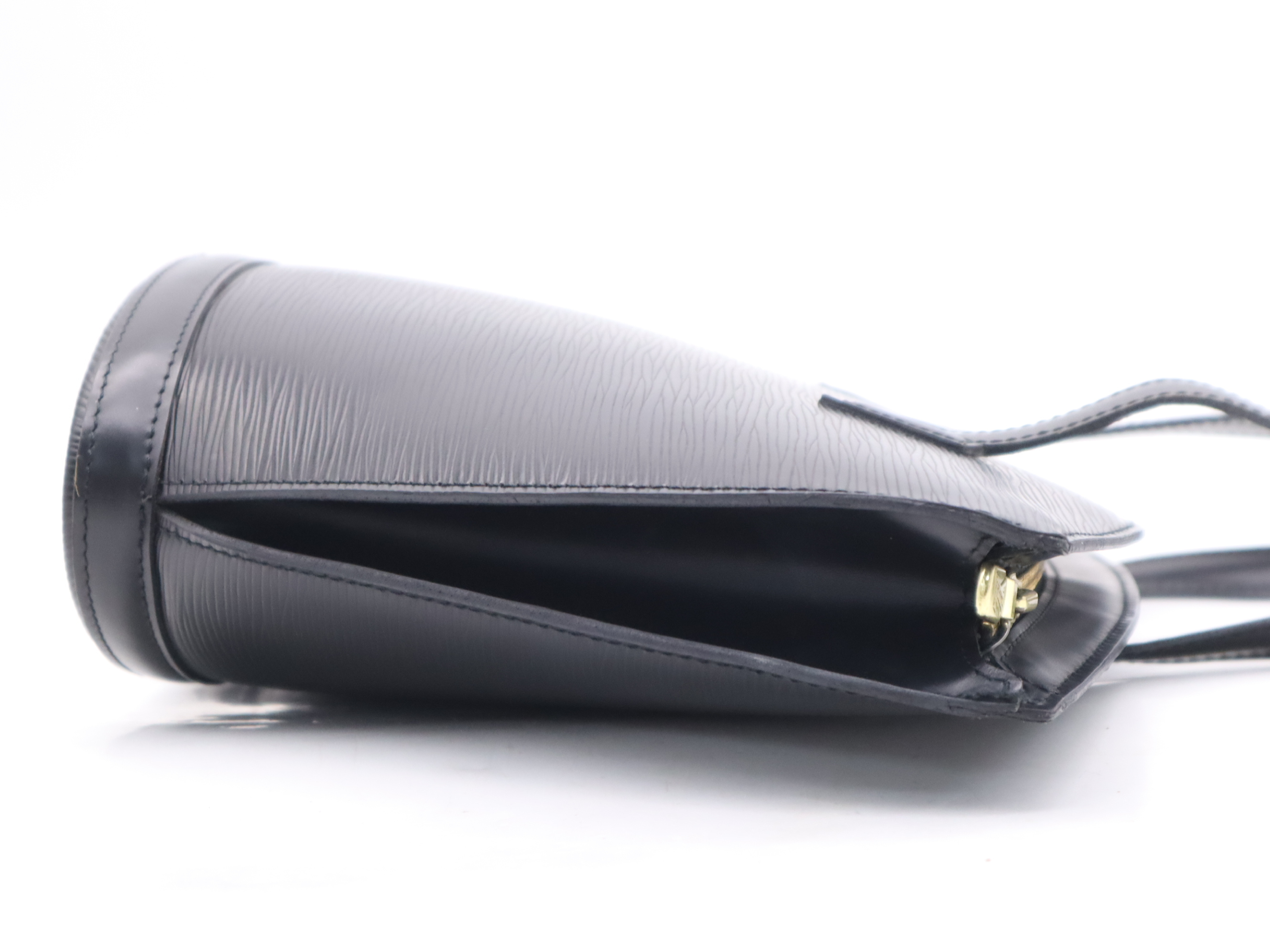 M52272 Epi Saint Jacques Noir Handbag — view 5
