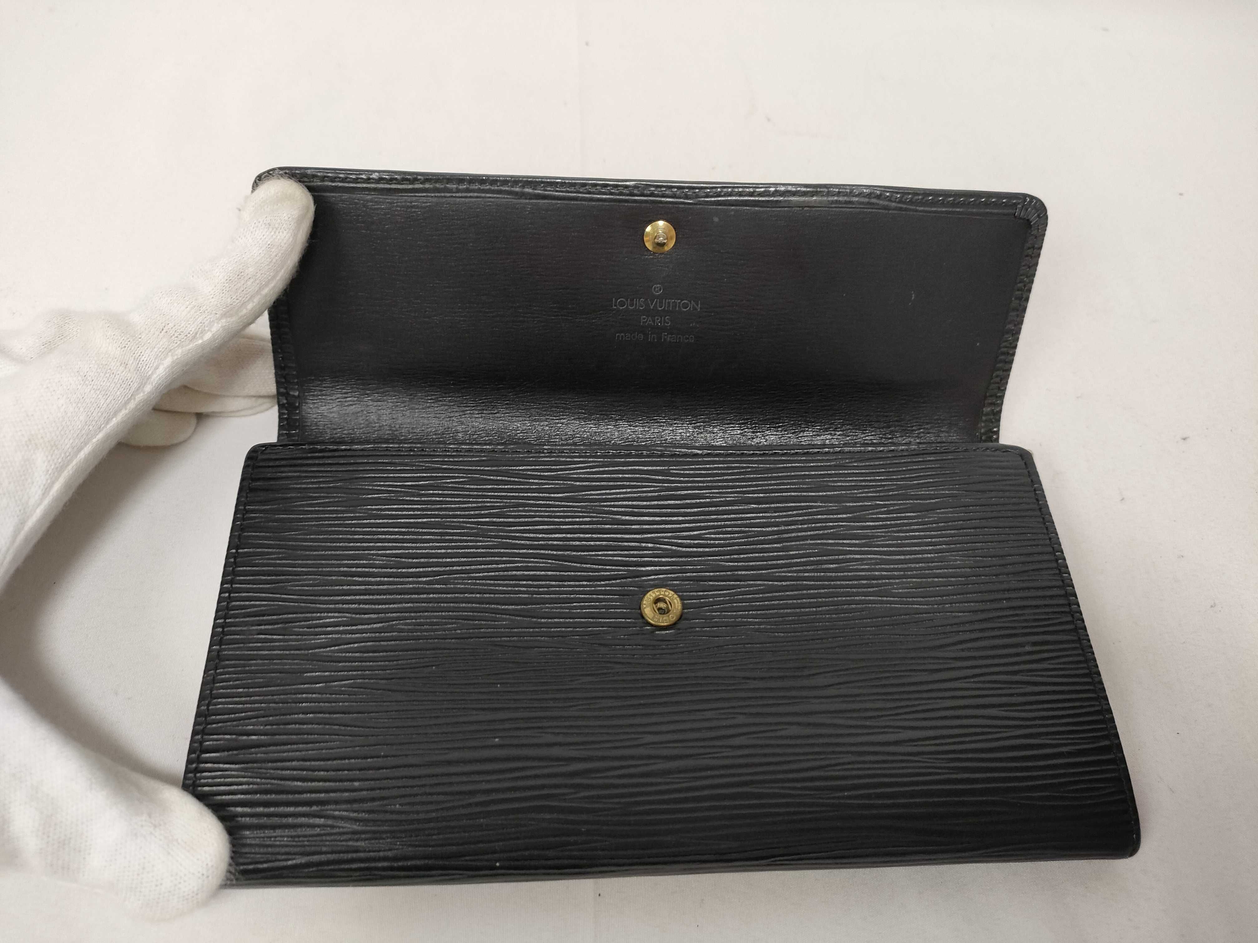 Epi Leather Wallet, Portemonnaie Credit Pochette M63572 — view 8