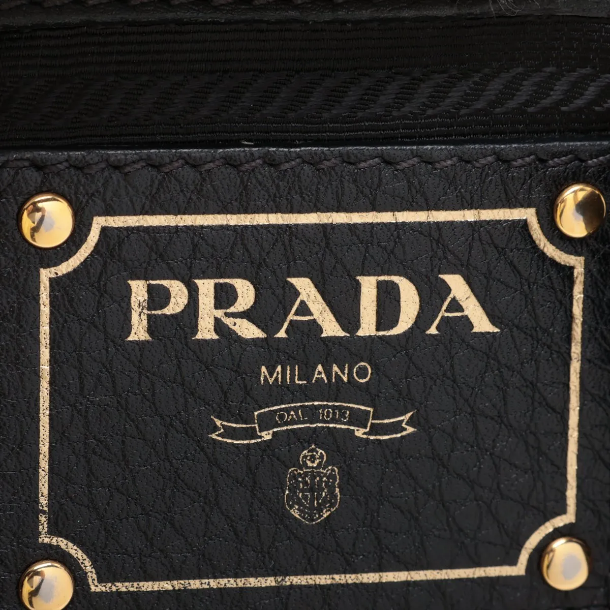 Vitello Daino Leather Shoulder Bag, Black — view 9