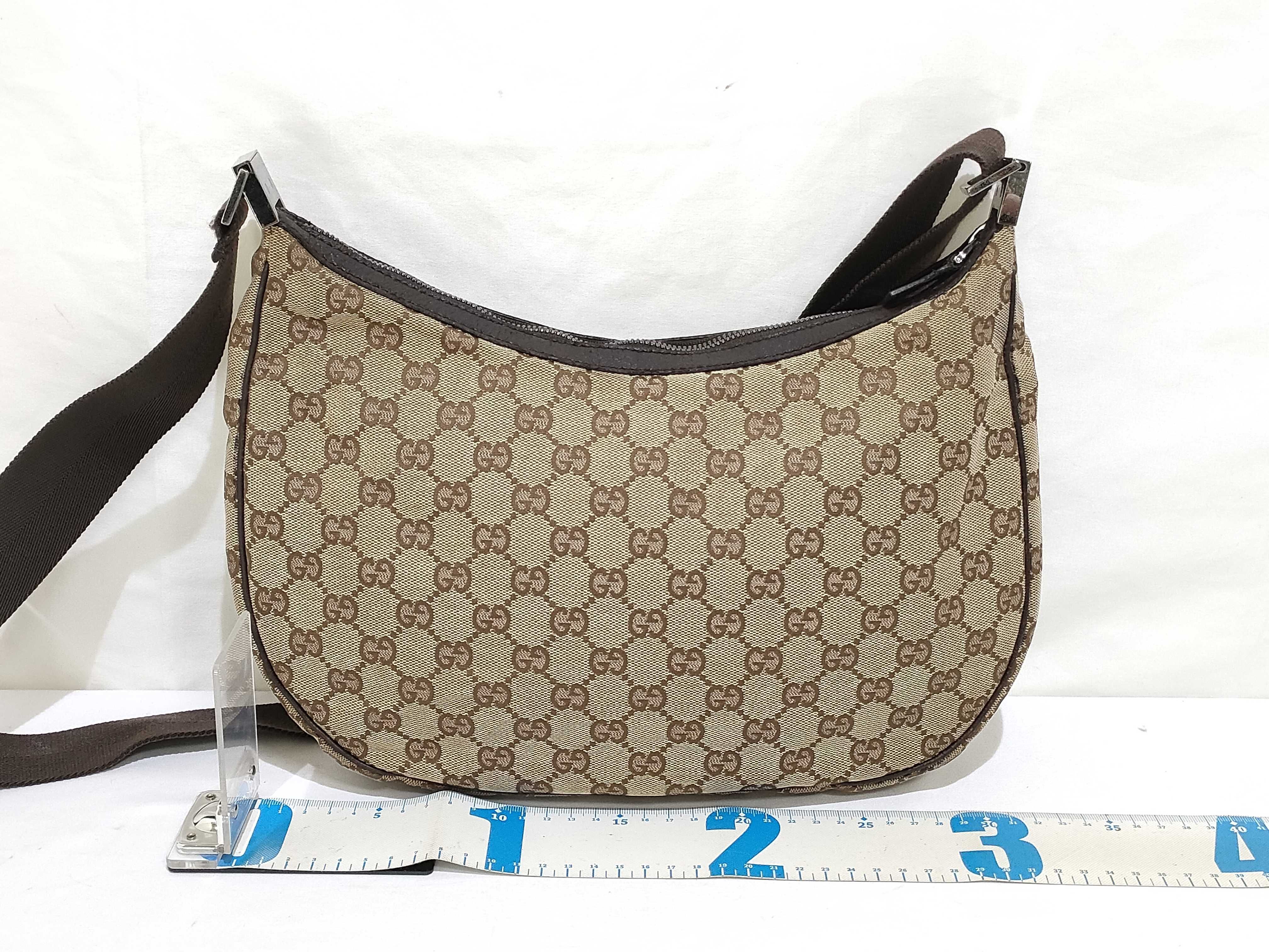 GG Canvas Shoulder Bag — view 2
