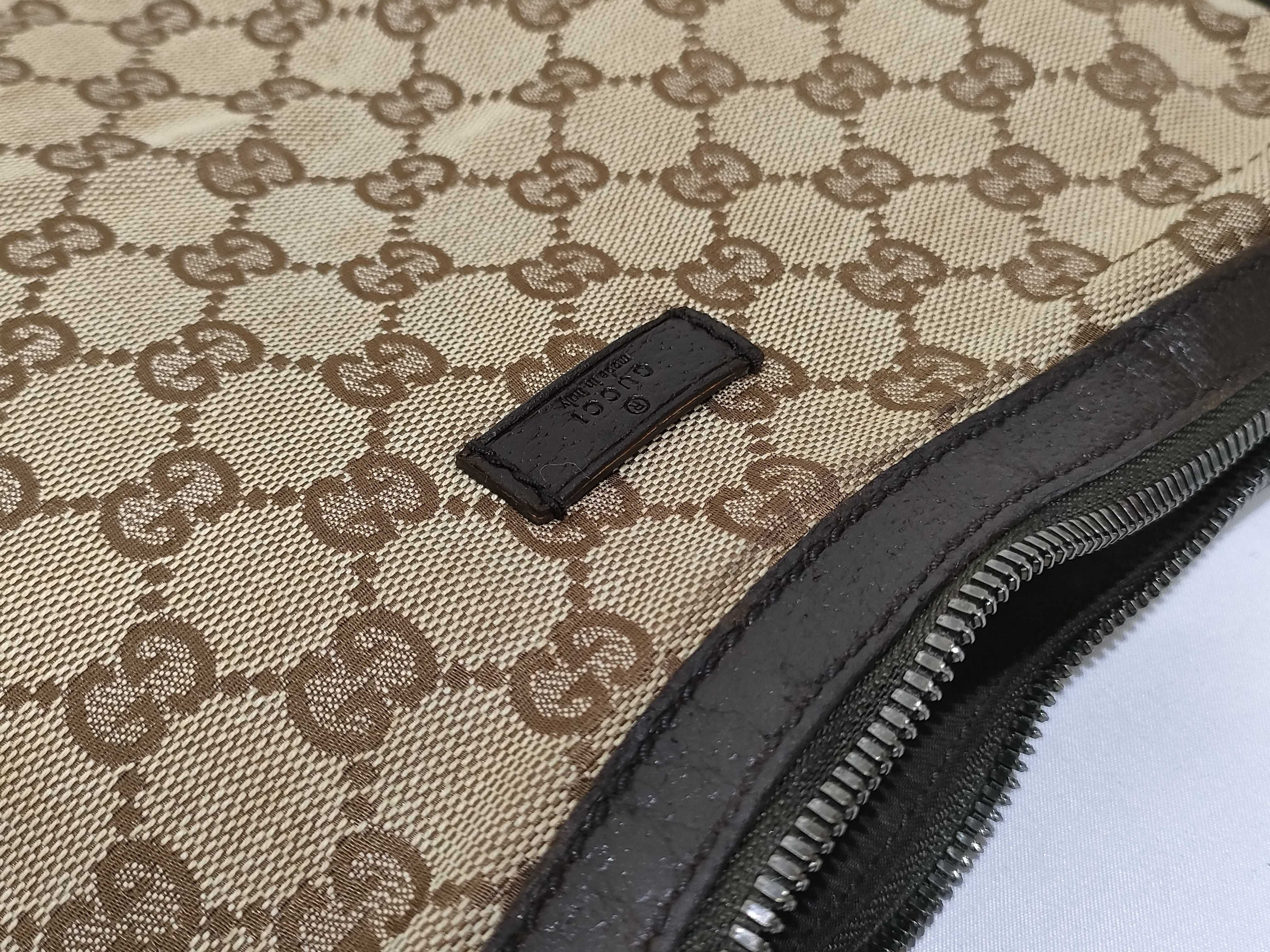 GG Canvas Shoulder Bag — view 14
