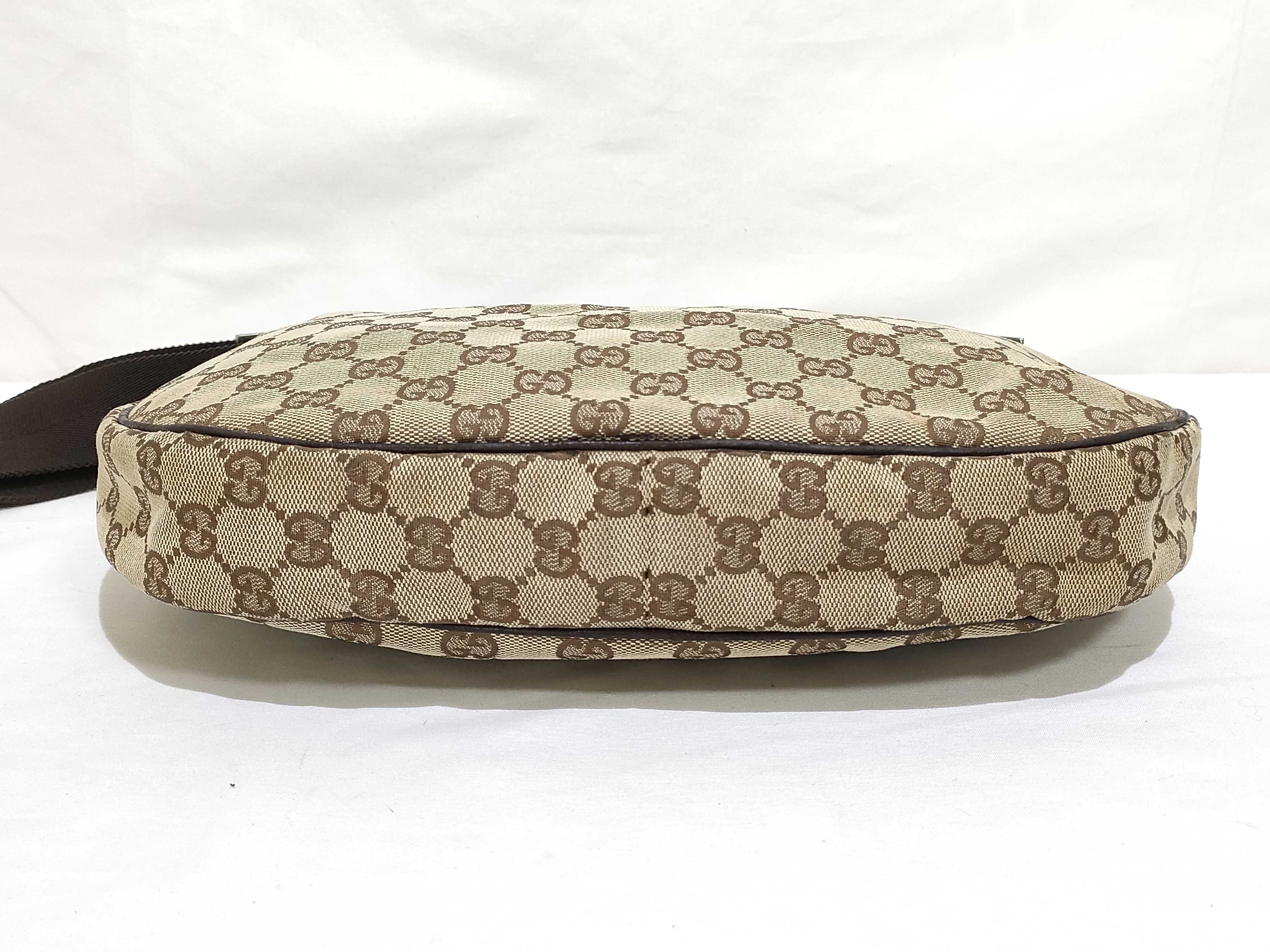 GG Canvas Shoulder Bag — view 7