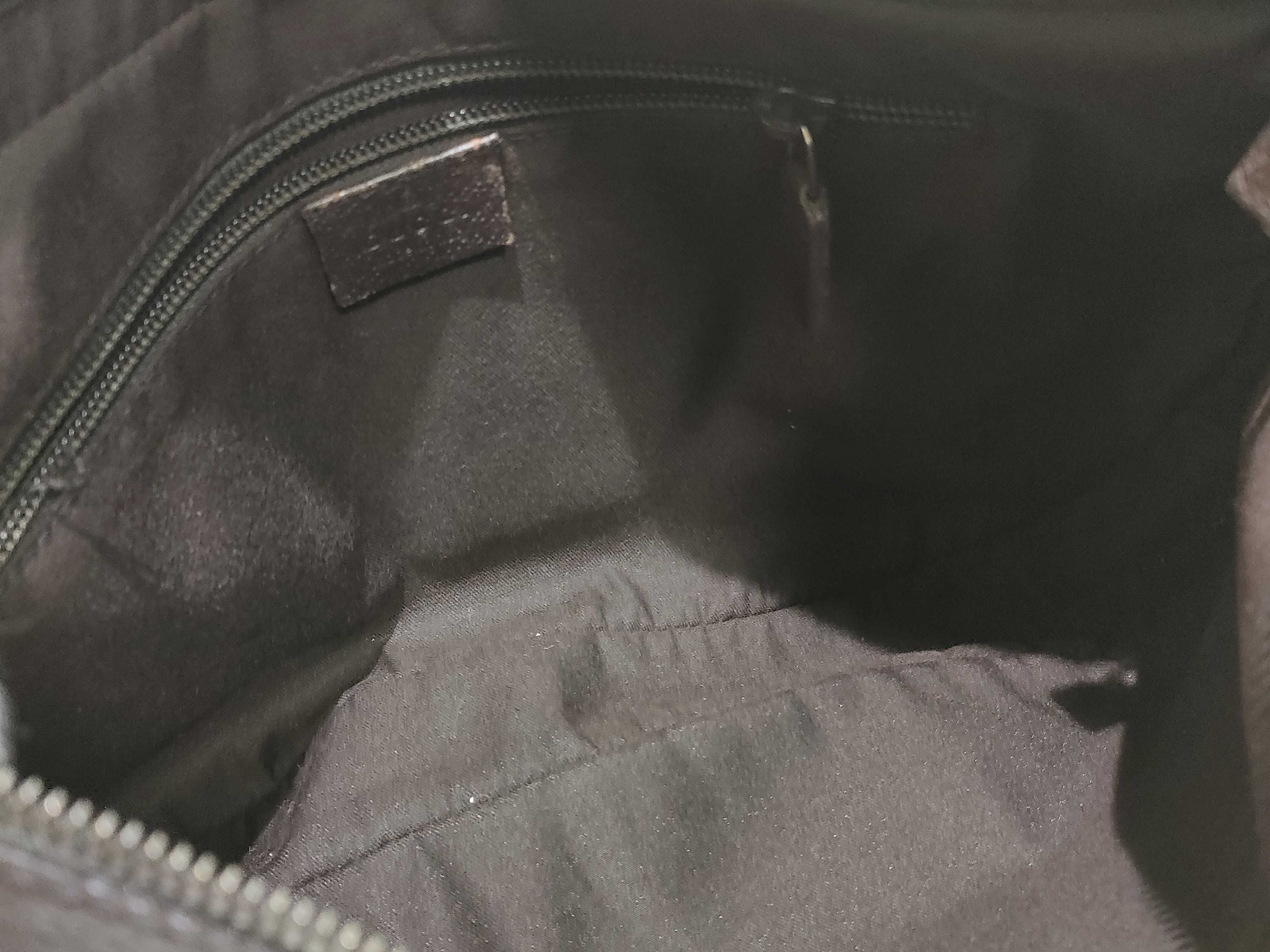 GG Canvas Shoulder Bag — view 9
