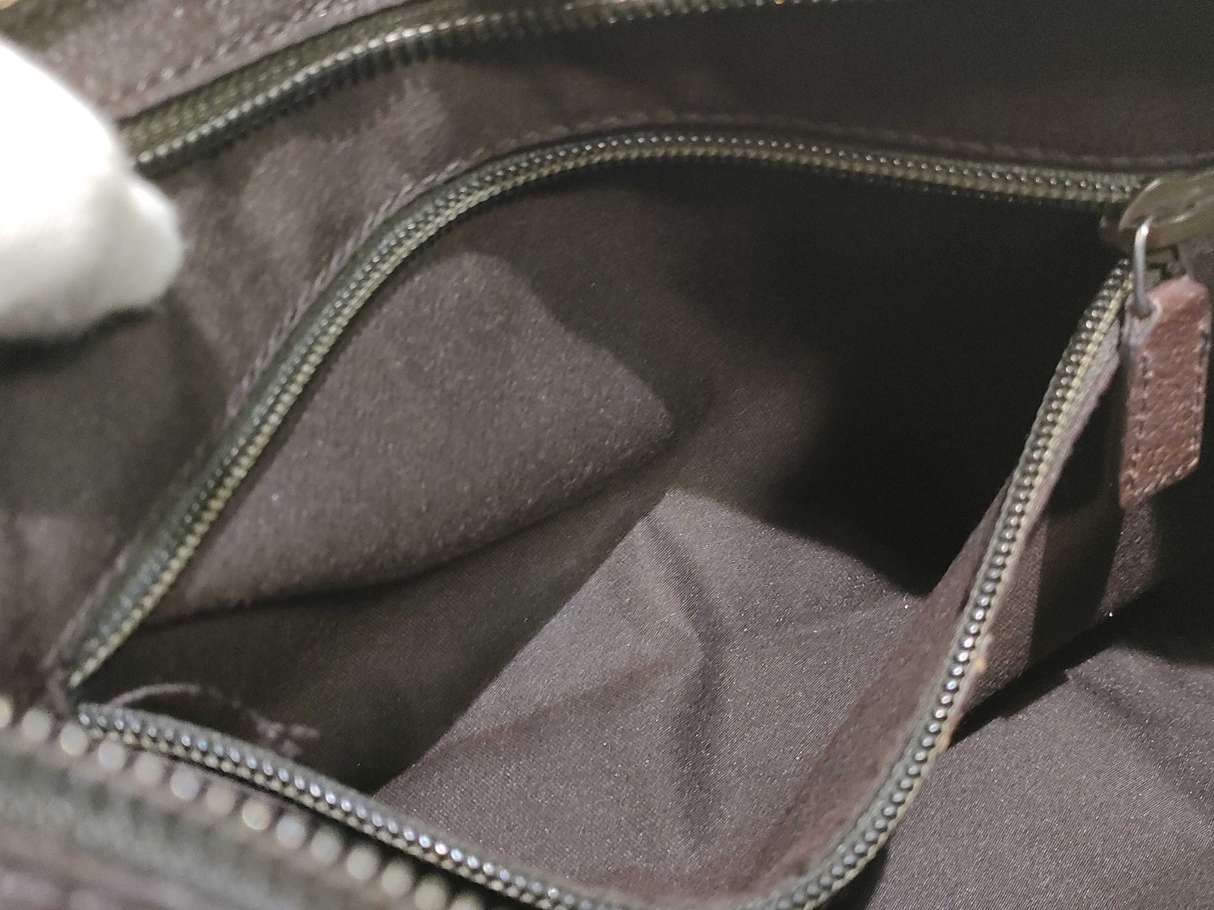 GG Canvas Shoulder Bag — view 10