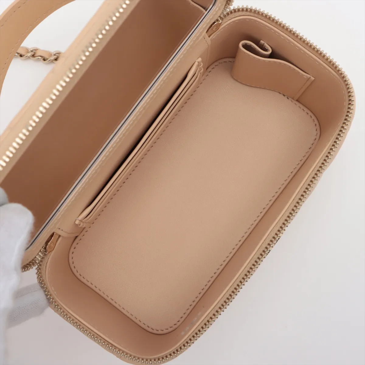 Matelasse Lambskin Chain Shoulder Bag Vanity Beige Gold Hardware T5A0232C Random Serial — view 8