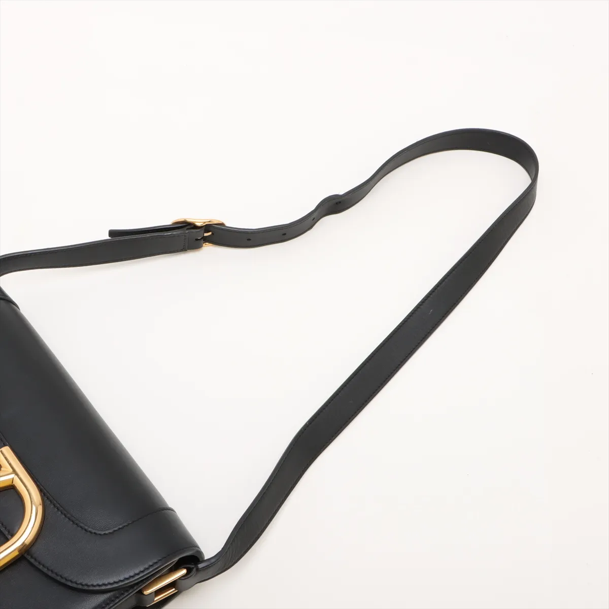 Supervie Leather Shoulder Bag, Black — view 5