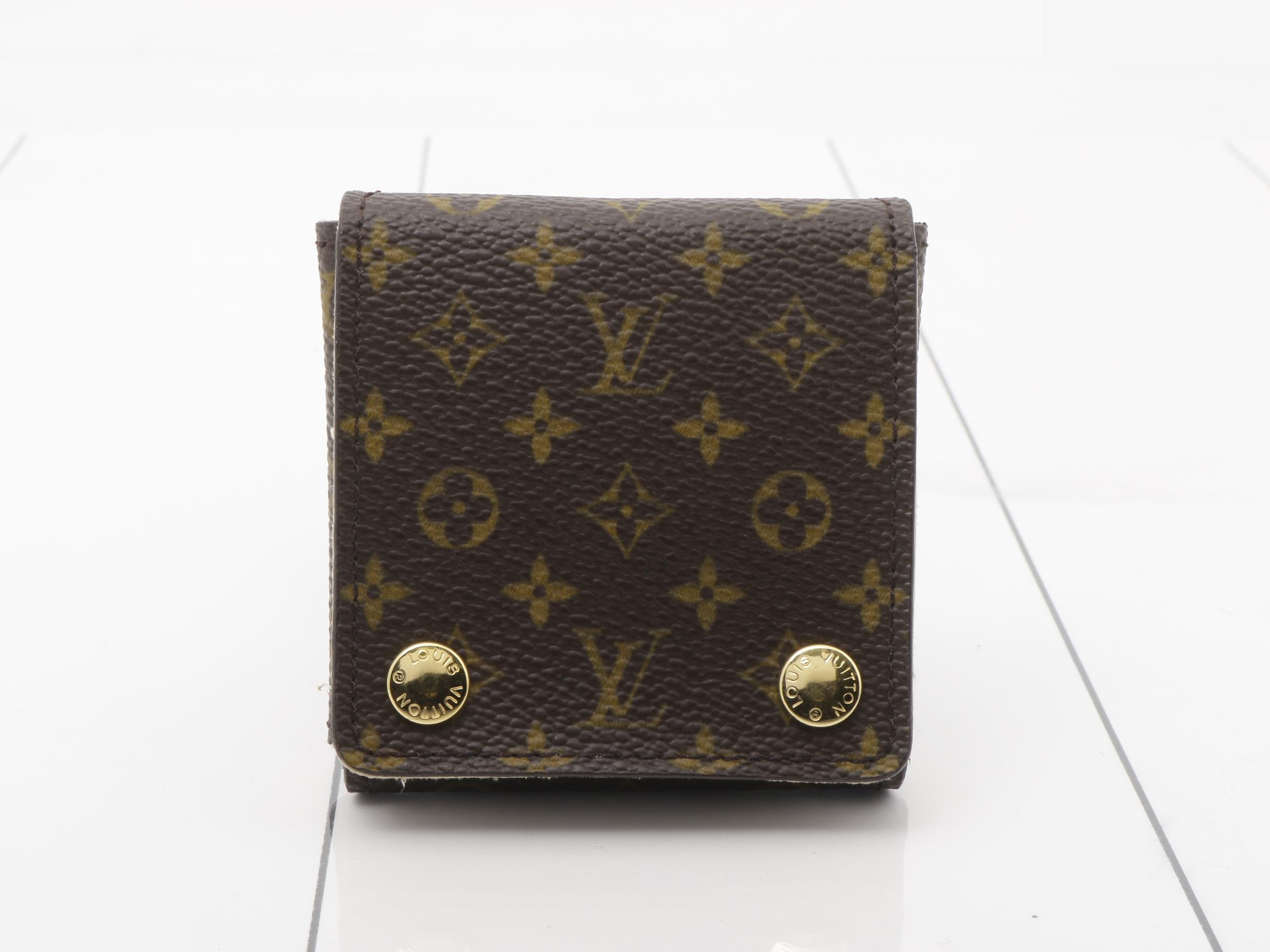Jewelry case — view 2