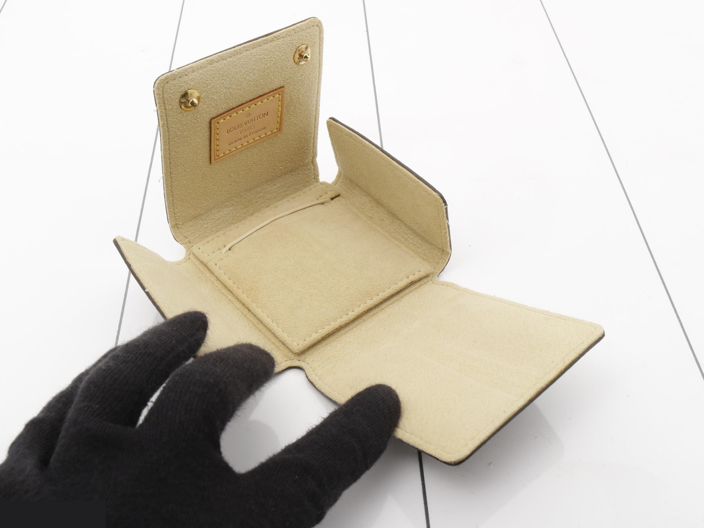 Jewelry case — view 5