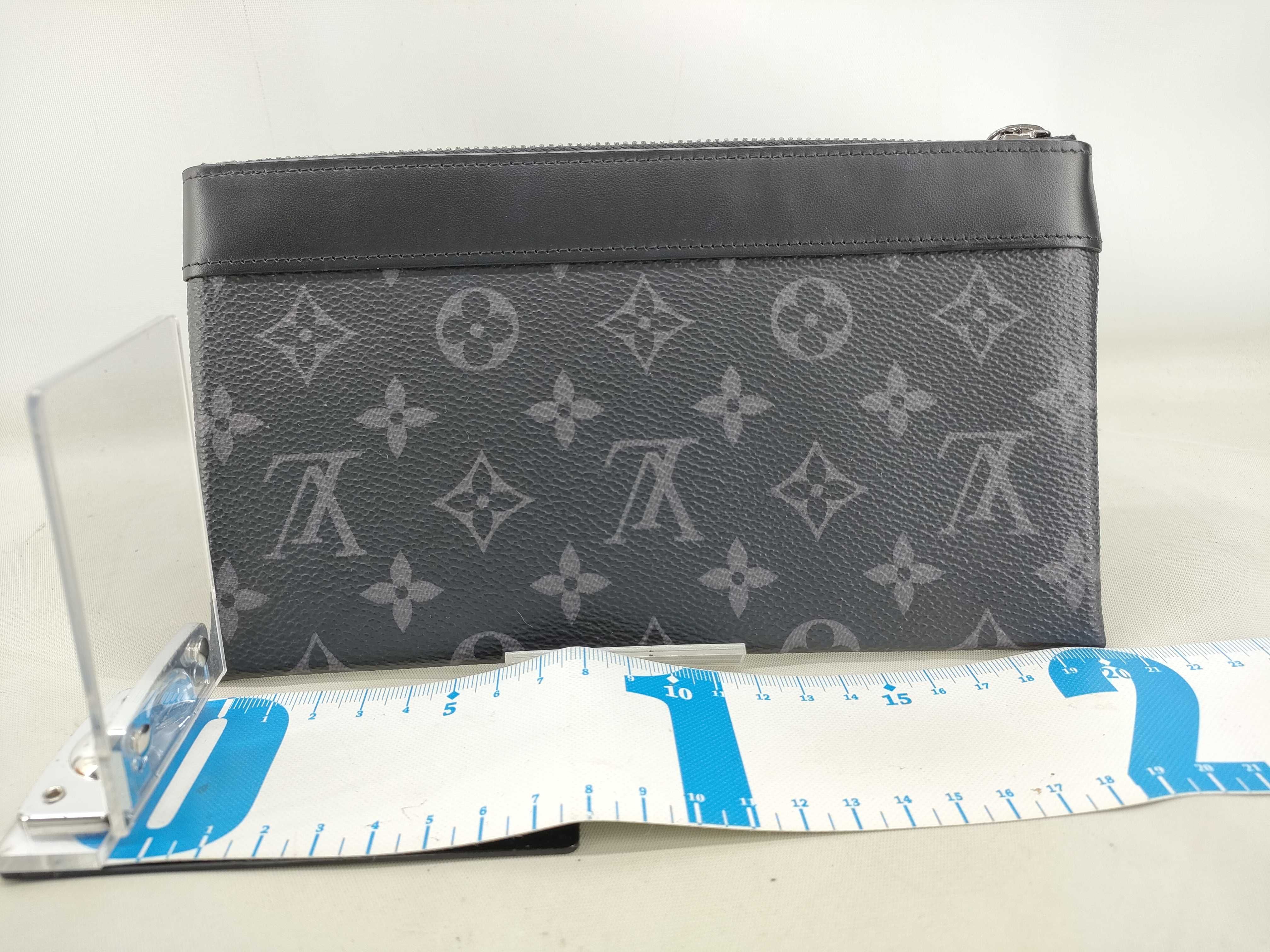 Monogram Eclipse Pochette Discovery PM Pouch Bag M44323 SP2169 Pouch — view 2