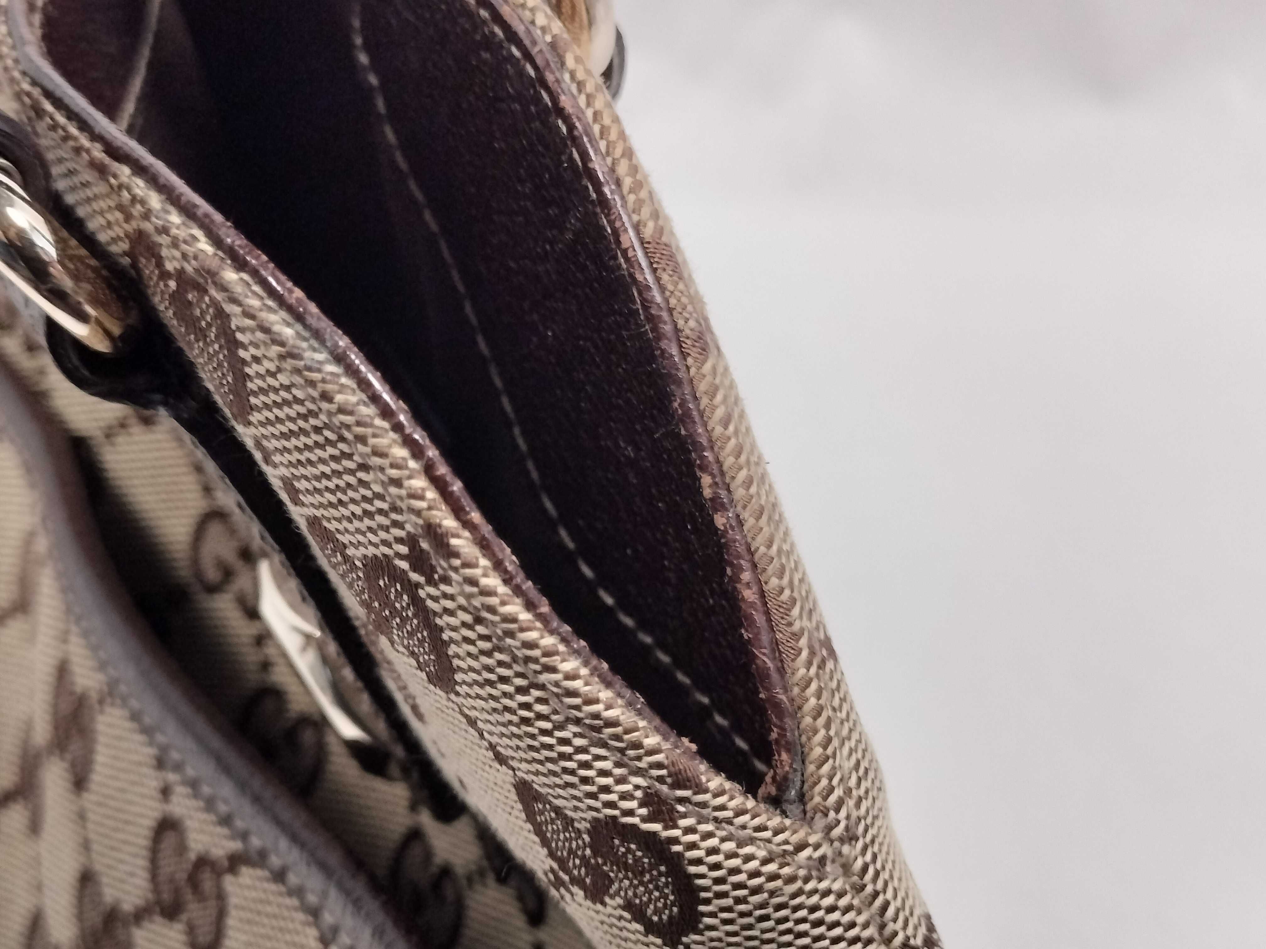 GG Canvas Gucci Handbag — view 14