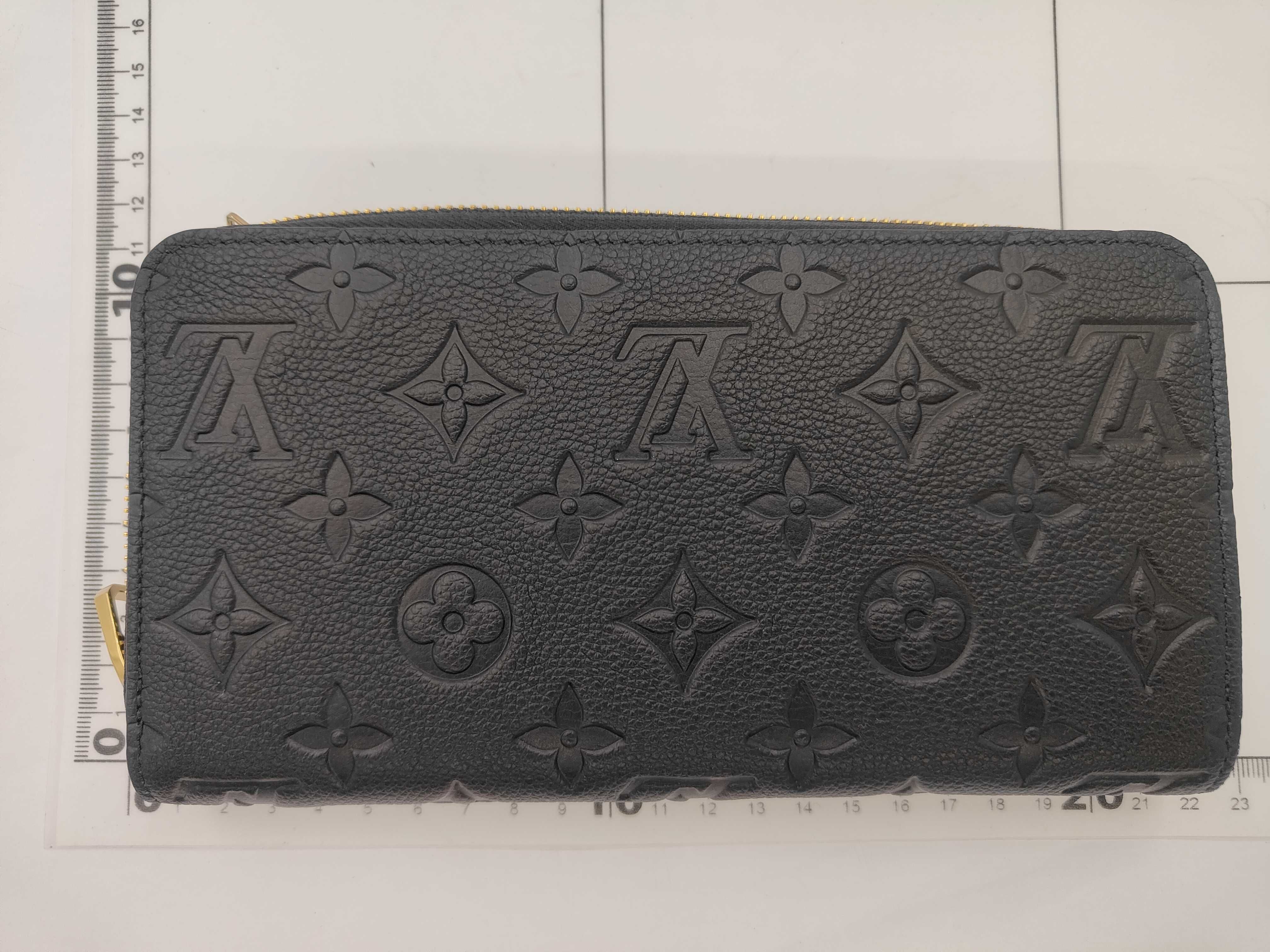 Zippy Wallet Monogram Empreinte Noir M28791 RFID Brand New Unused Wallet — view 2