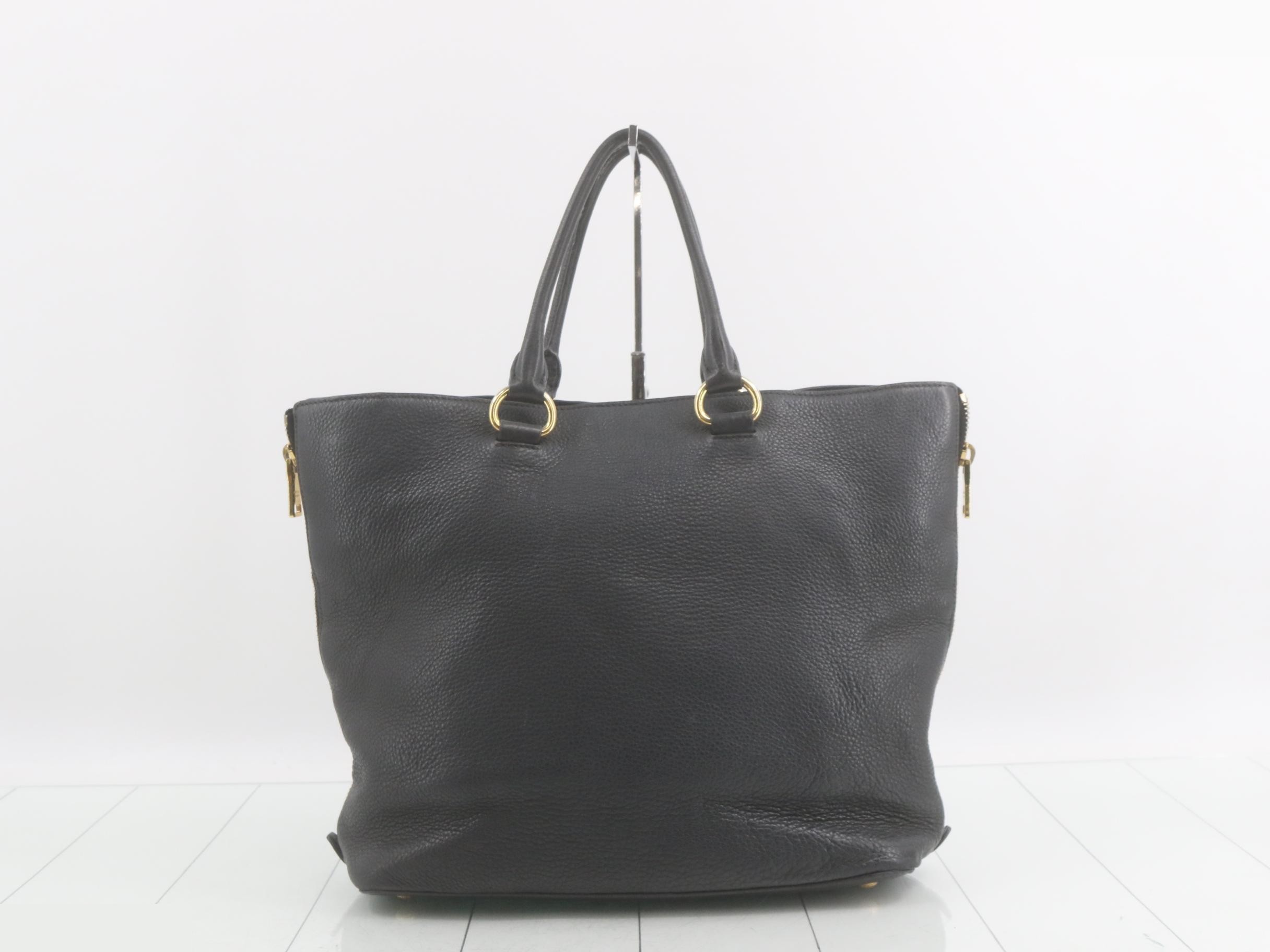 Vitello Daino Leather Tote Bag — view 2