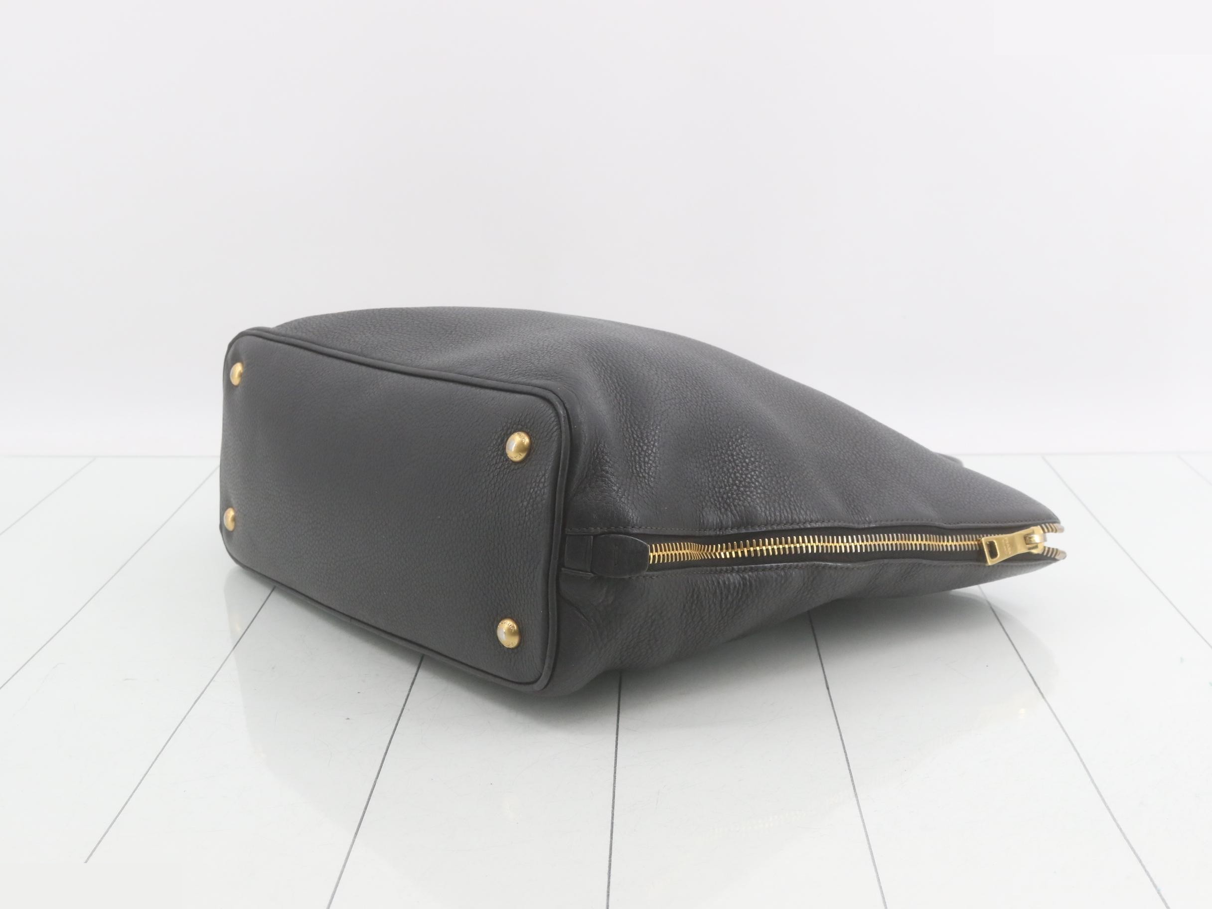 Vitello Daino Leather Tote Bag — view 6
