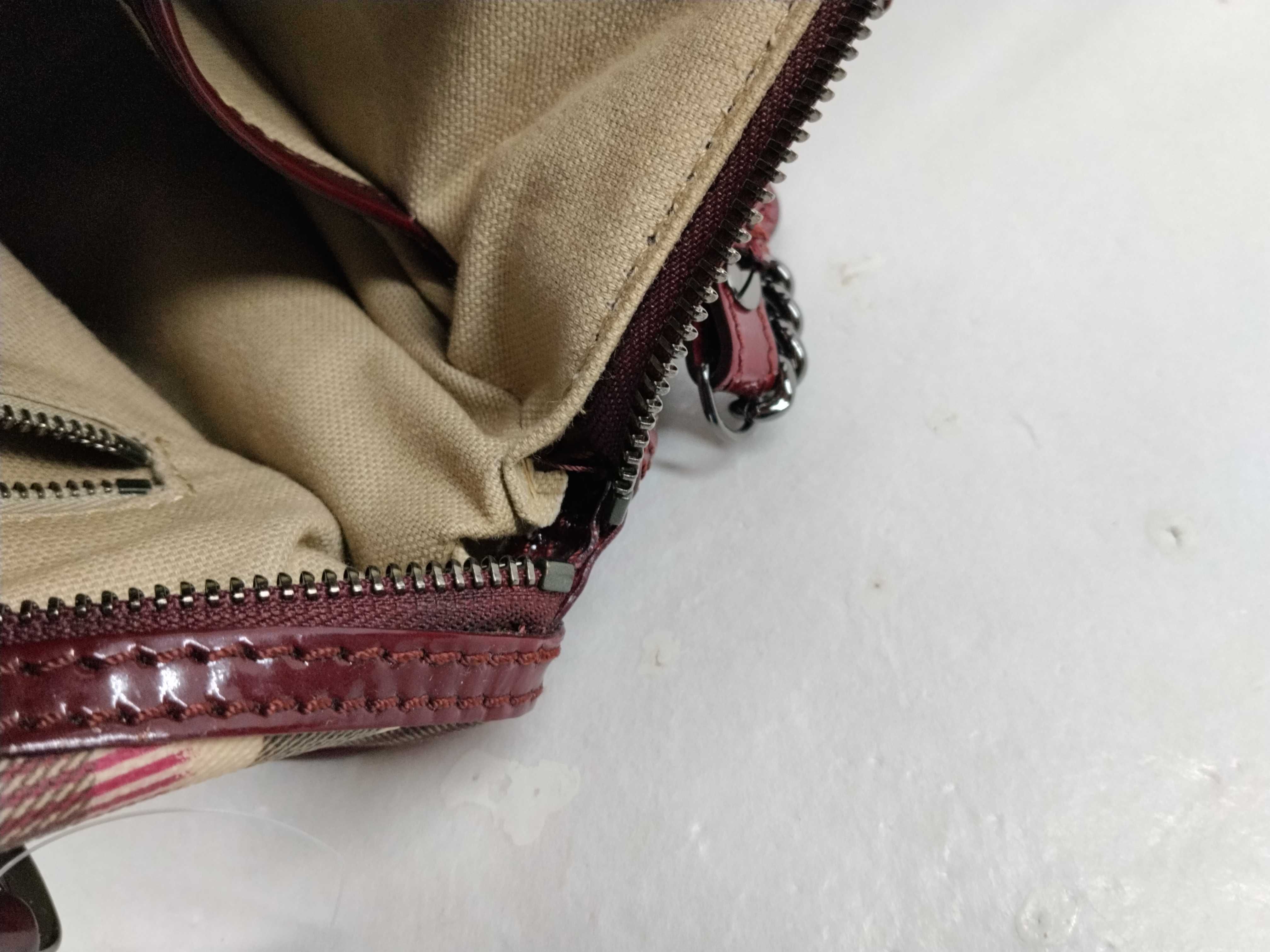 Heart Nova Check Pattern Boston Bag — view 13