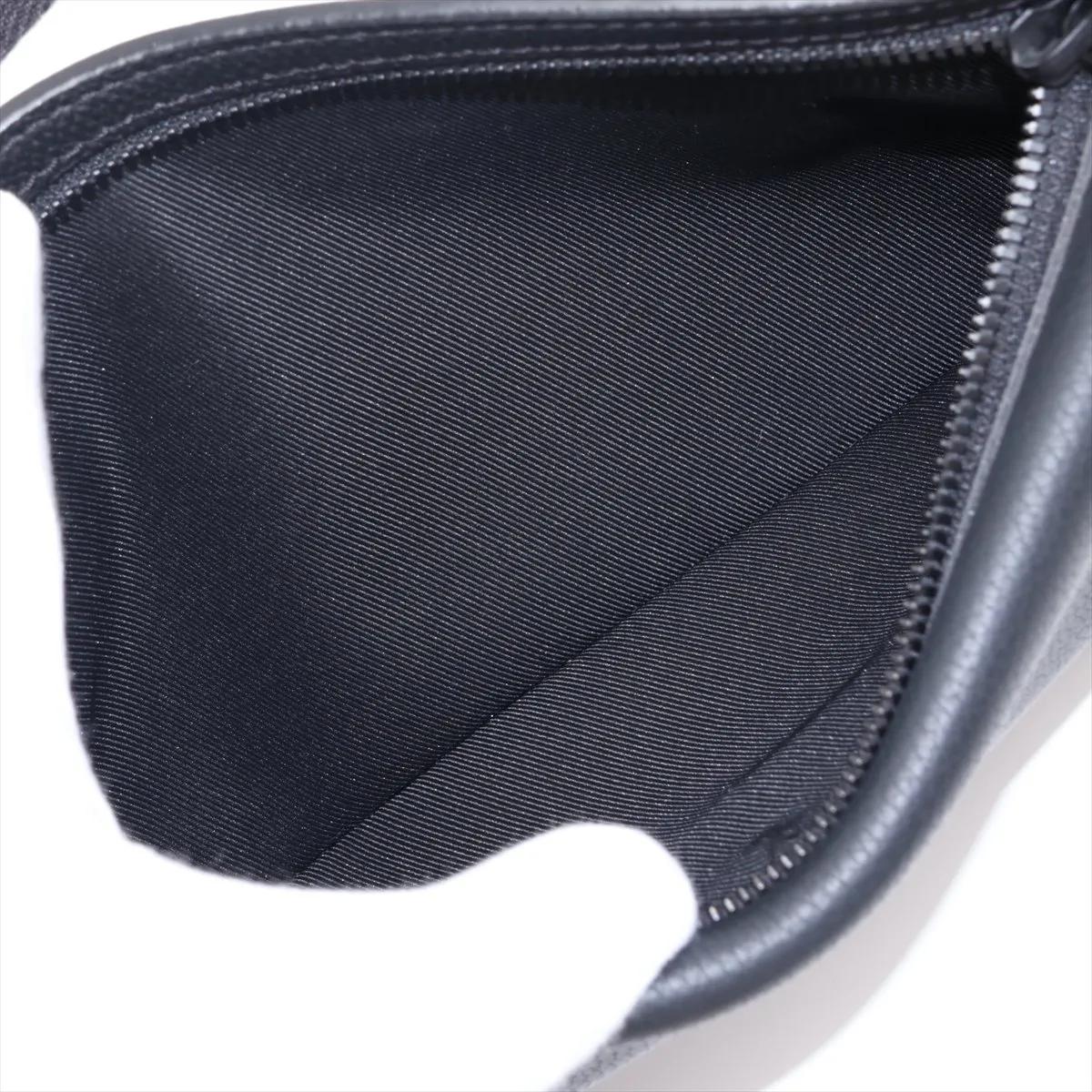 LV Aerogram Takeoff Sling M57081 Black (RFID detected) — view 6