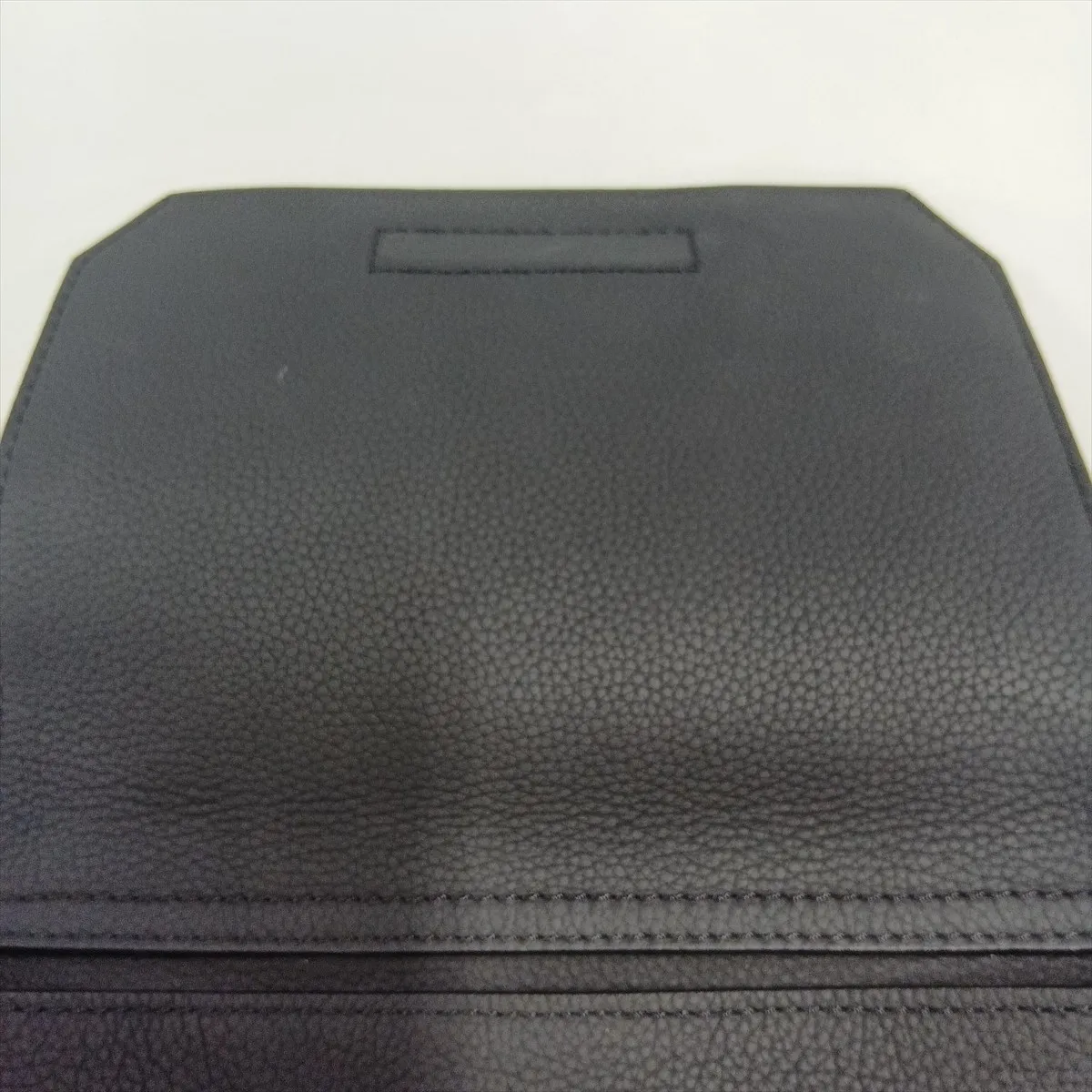 LV Aerogram Takeoff Sling M57081 Black (RFID detected) — view 10