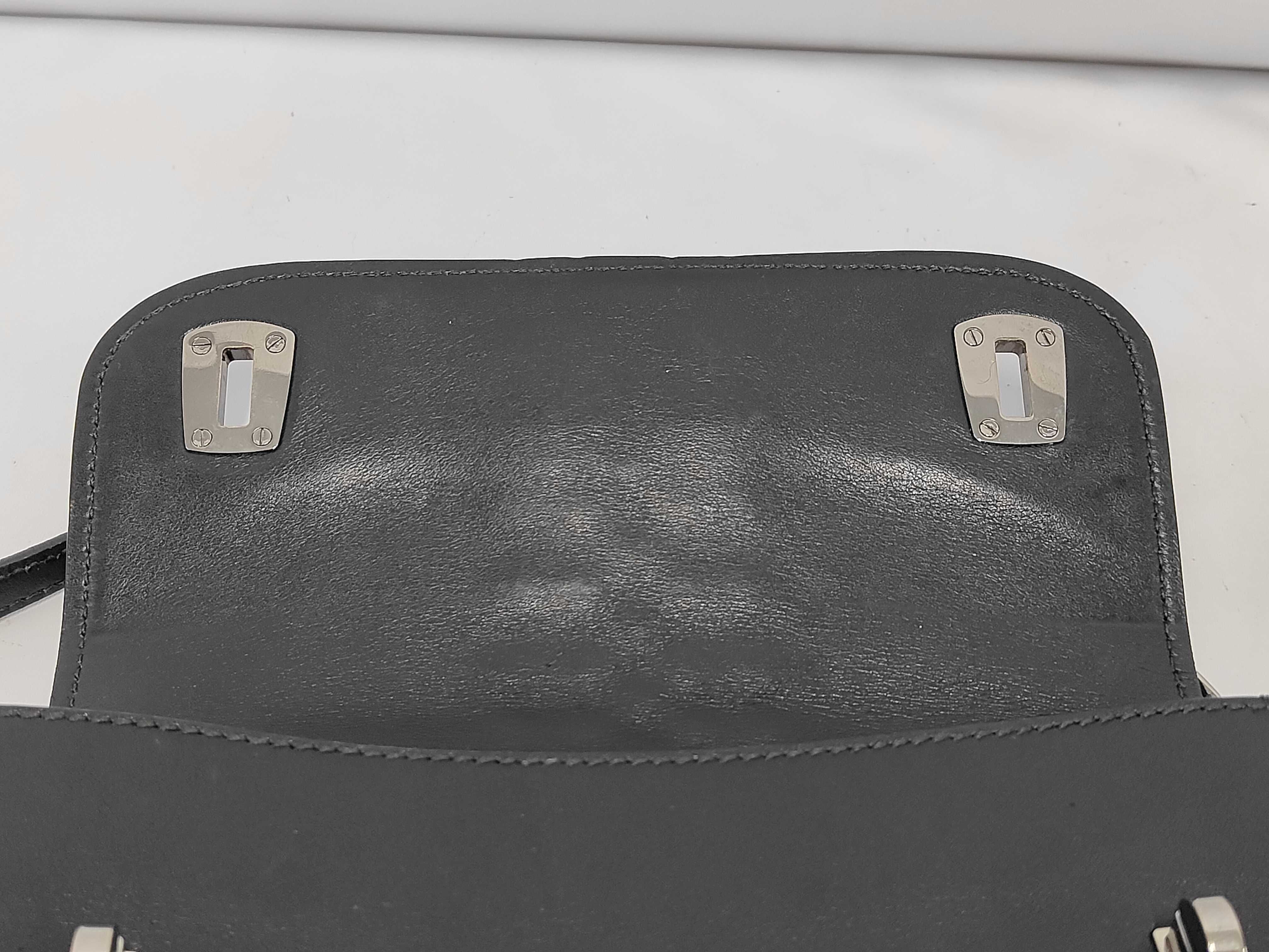 studded shoulder bag, black. — view 9
