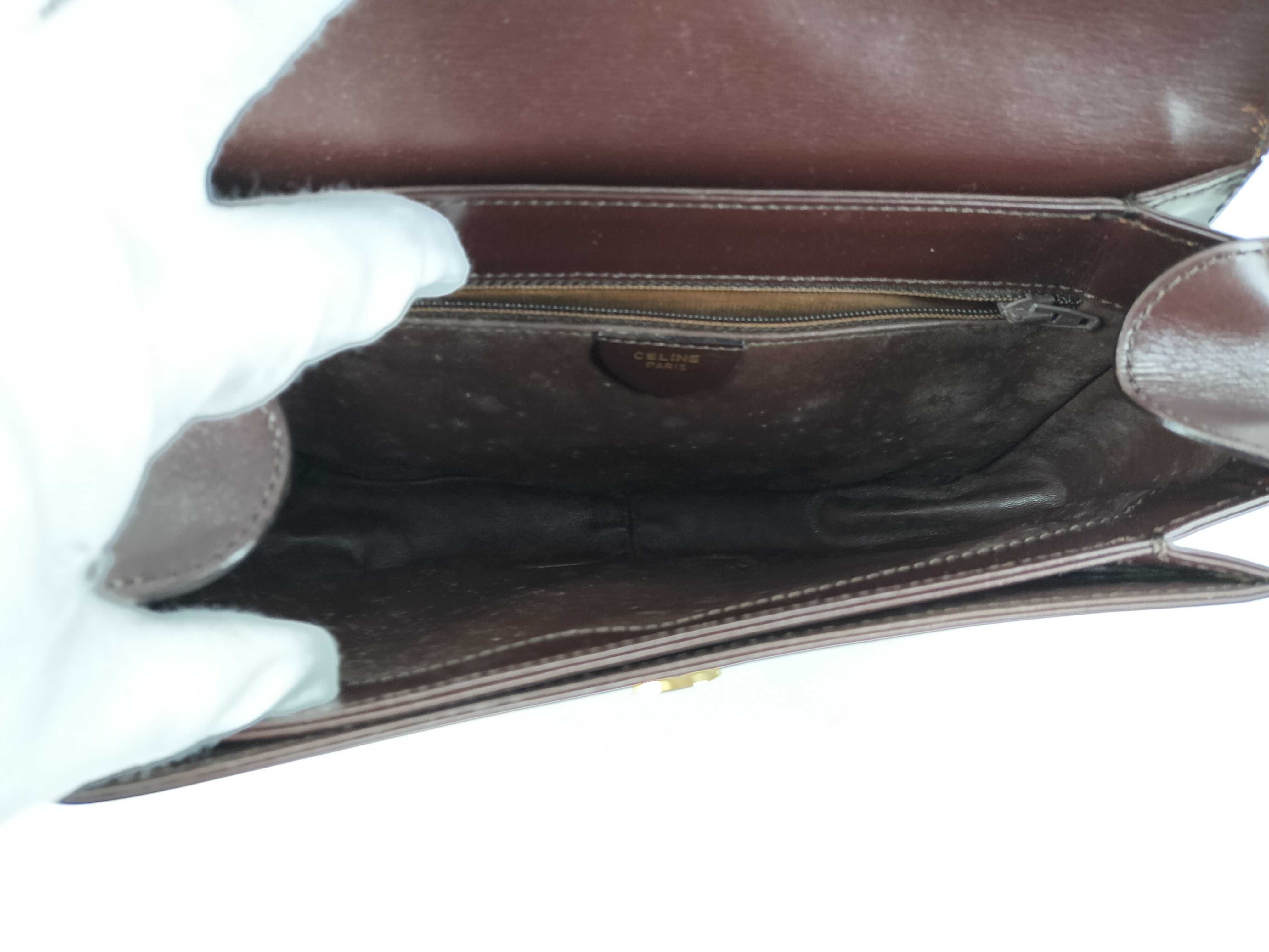 Circle Logo Shoulder Bag — view 11