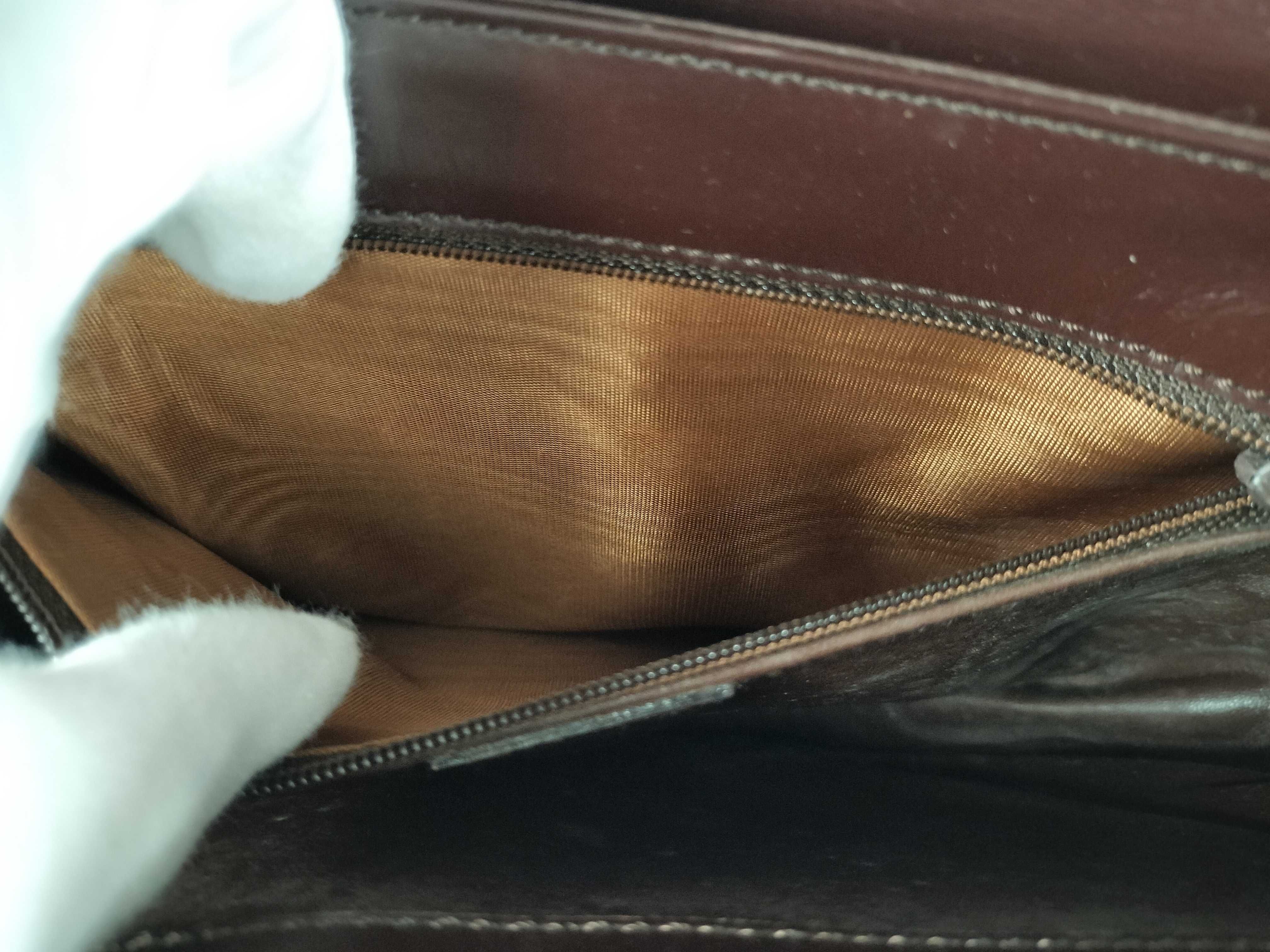 Circle Logo Shoulder Bag — view 13