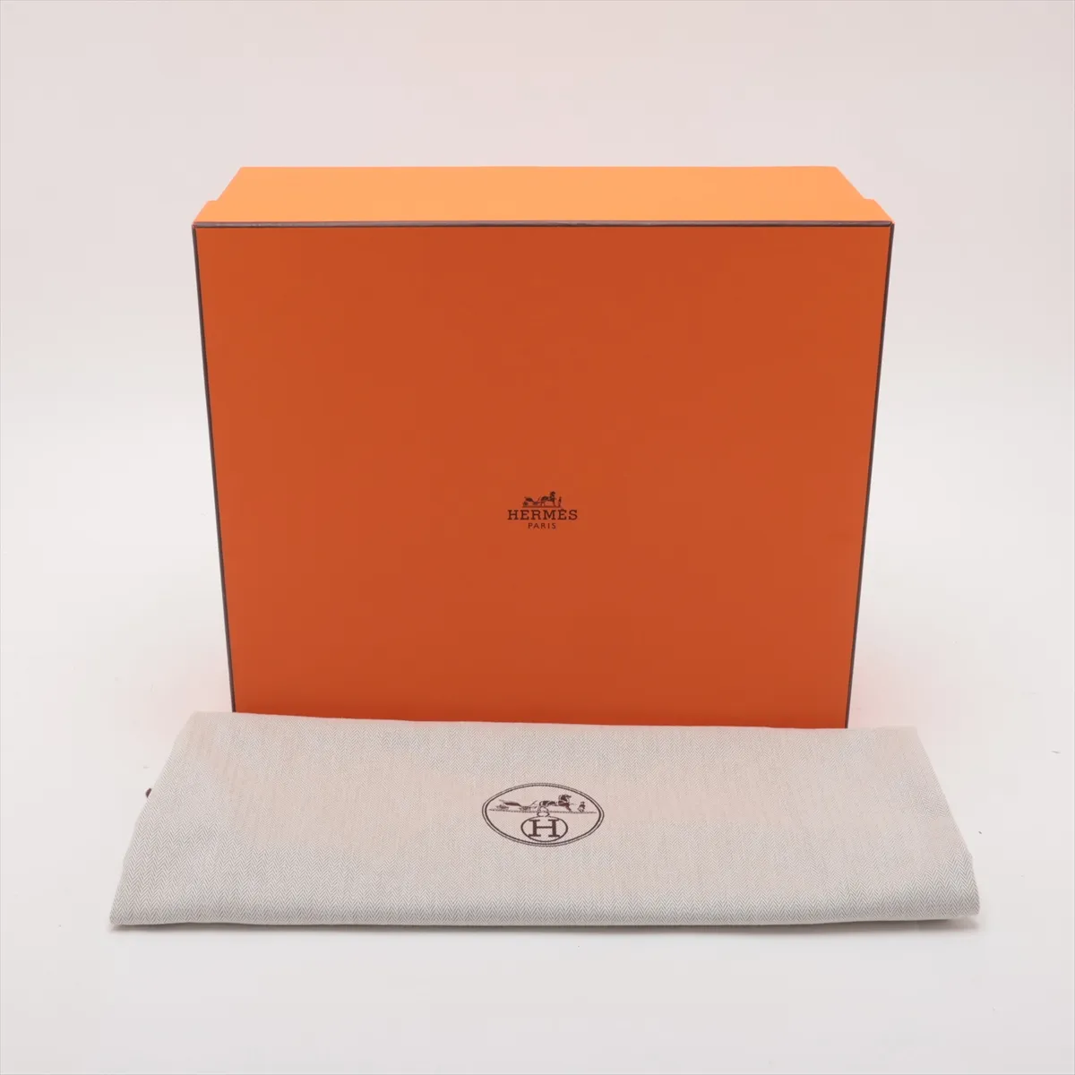 [Individually packaged] Hermes Garden Party 30 TPM Country Black Silver Hardware T: 2015 — view 10