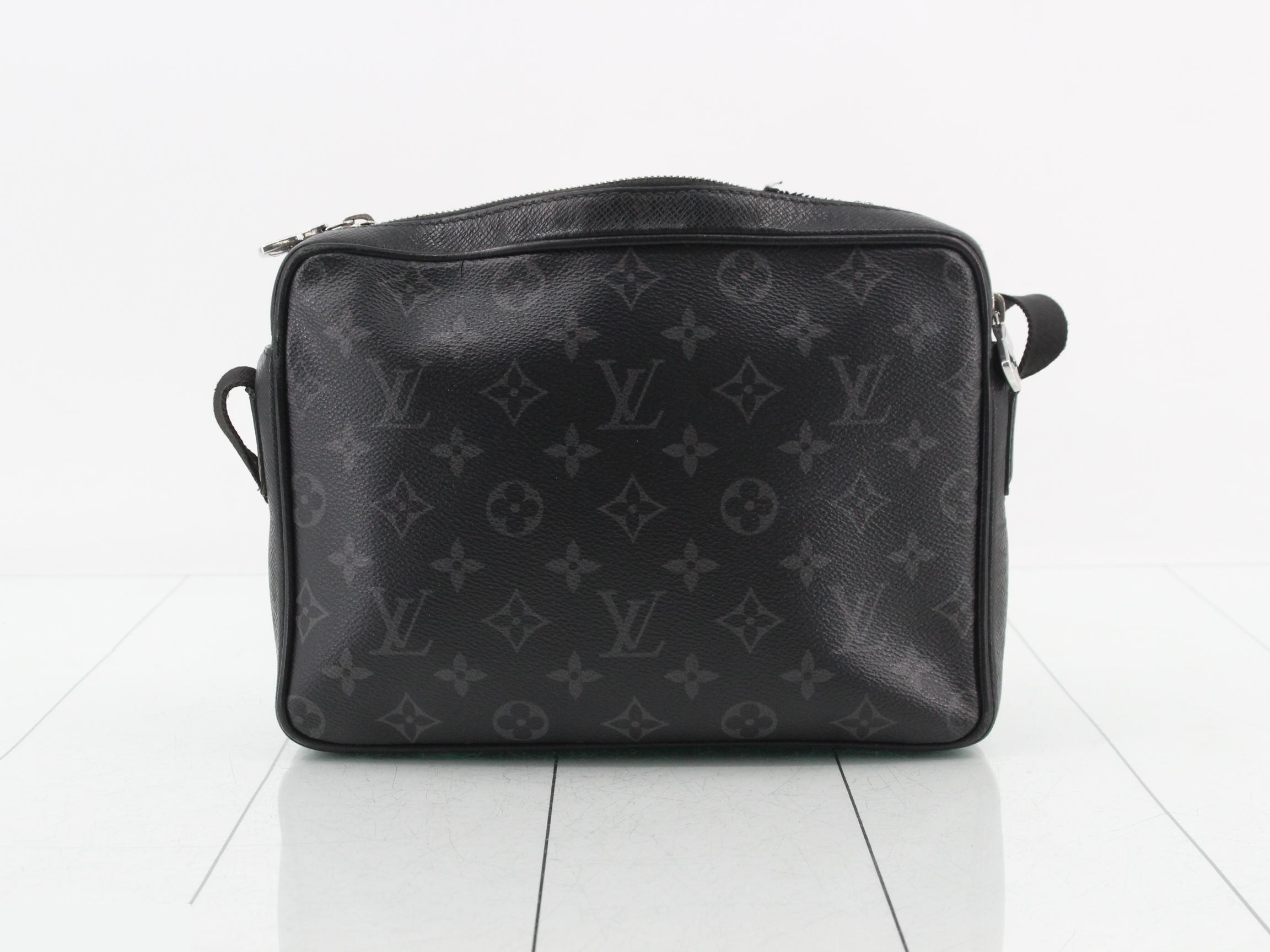 M30233 Taigarama Outdoor Messenger PM — view 2