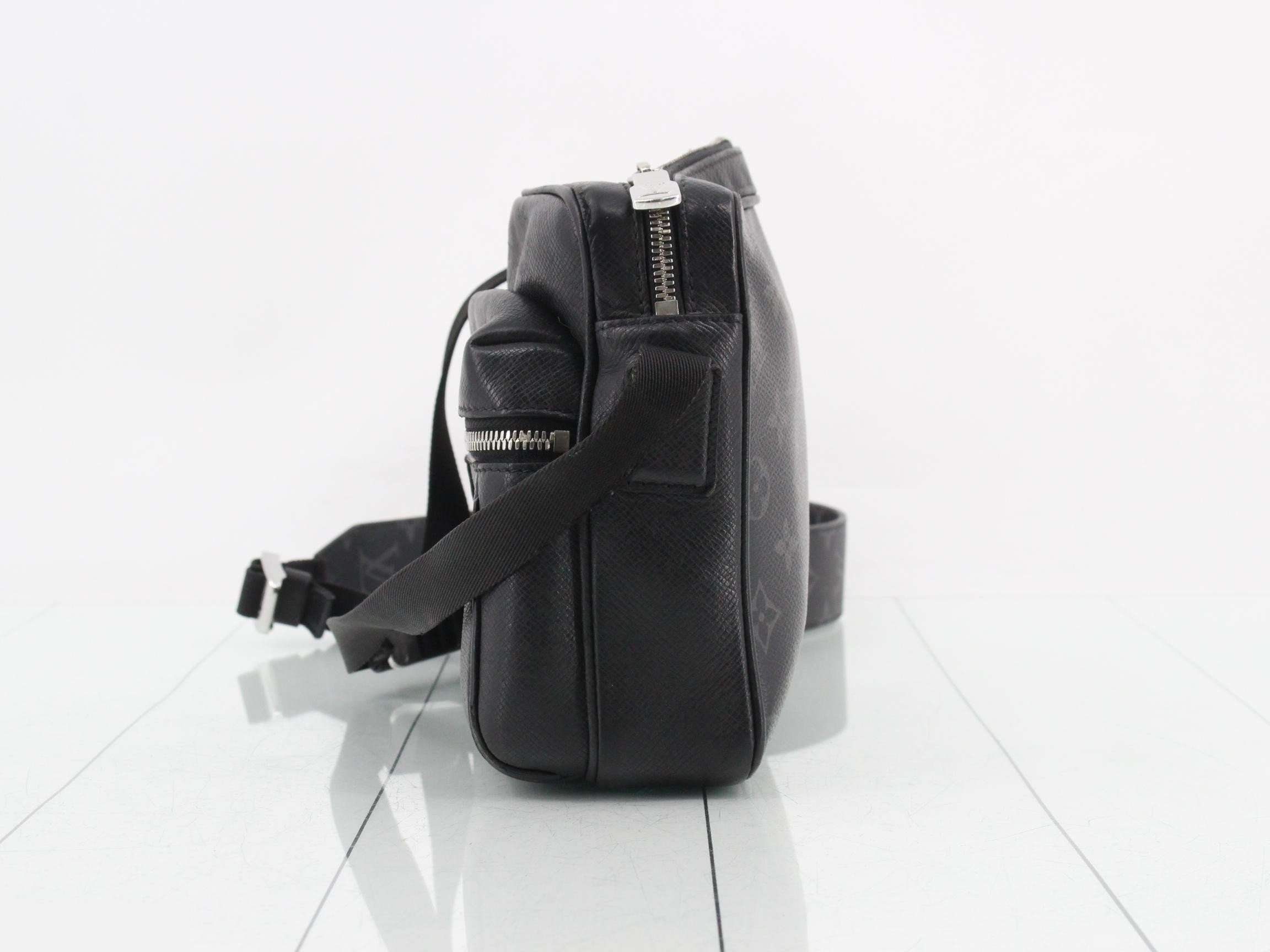 M30233 Taigarama Outdoor Messenger PM — view 3