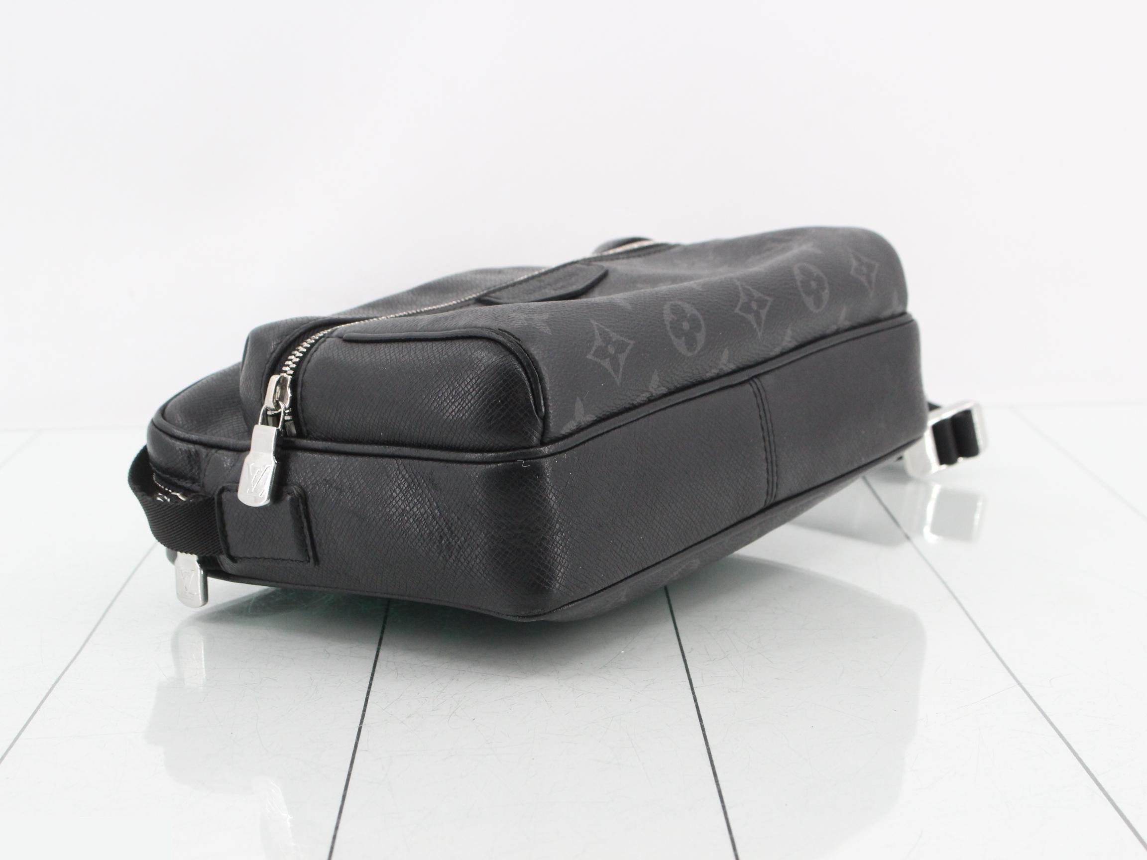 M30233 Taigarama Outdoor Messenger PM — view 5