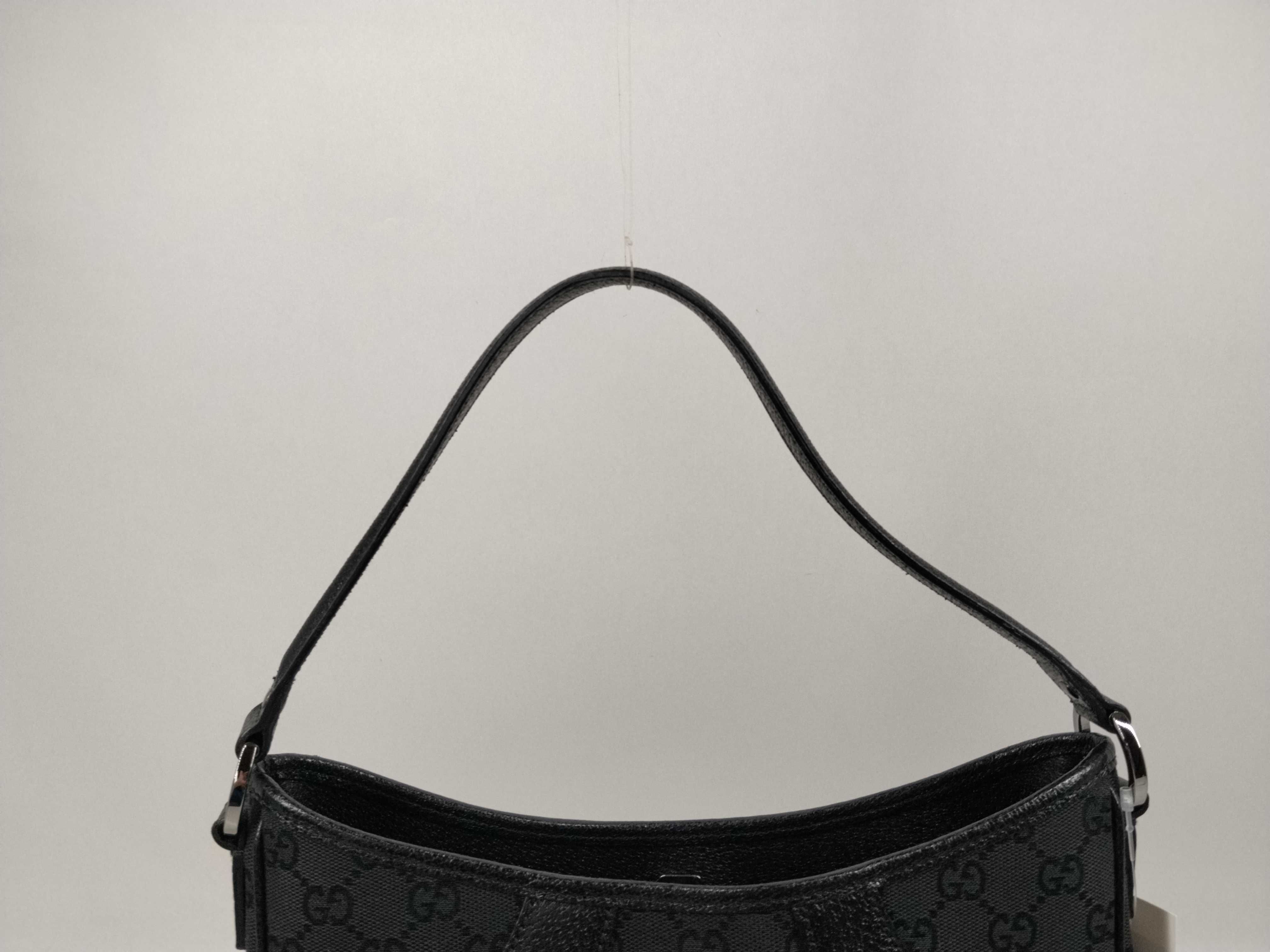 GG Canvas 113012 Shoulder Bag — view 4
