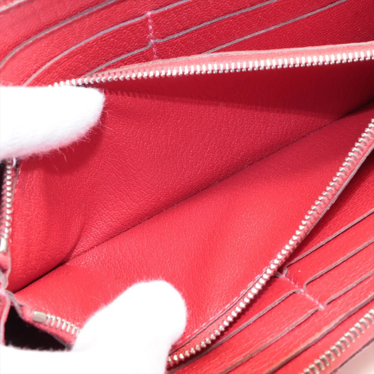 Evelyne Long Chevre Mysore Round Zip Wallet, Red, Silver Hardware P: 2012 — view 8
