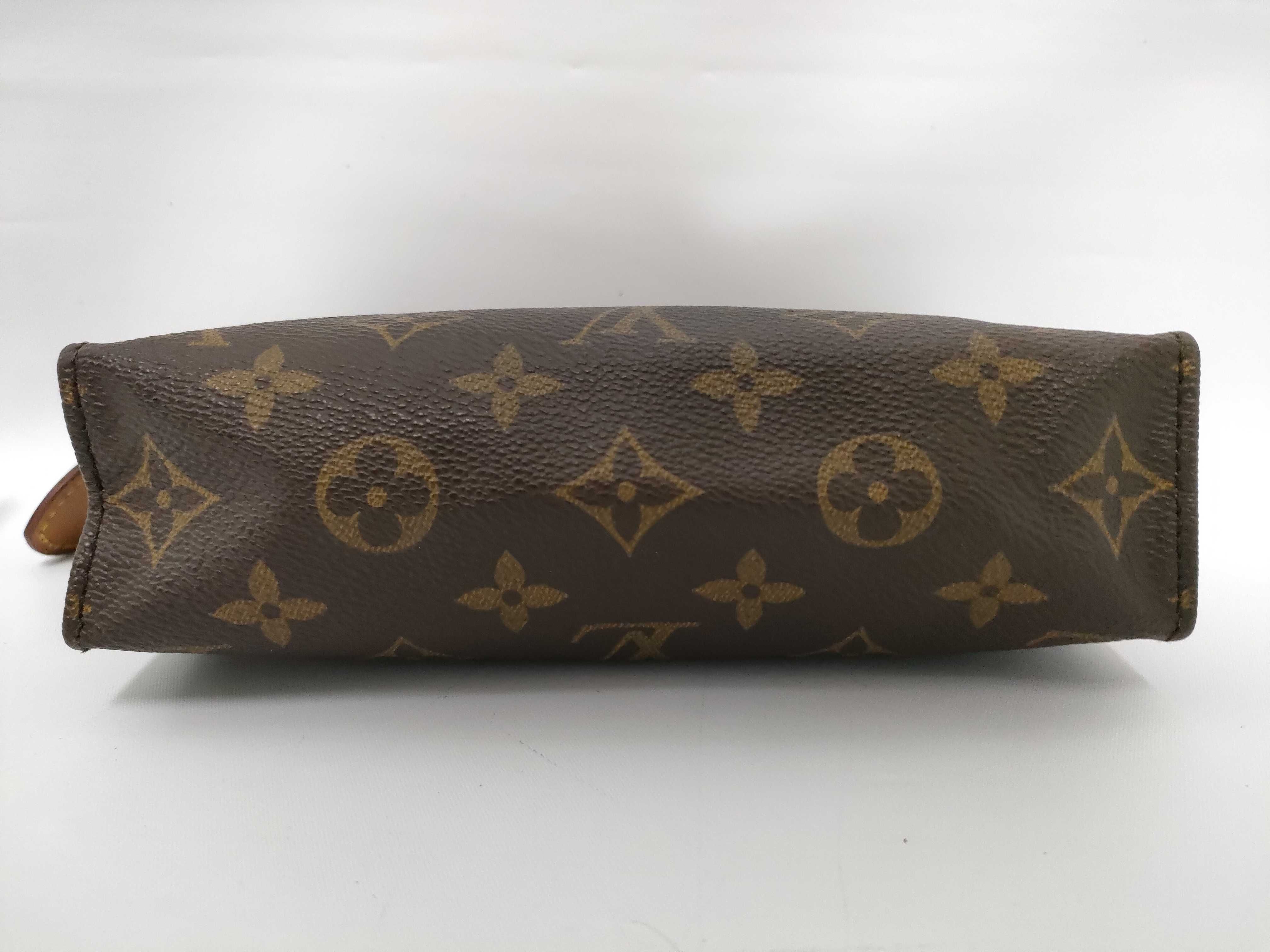 Monogram Vuitton Pochette Toilette 19 M47544 TH0960 Pouch — view 3
