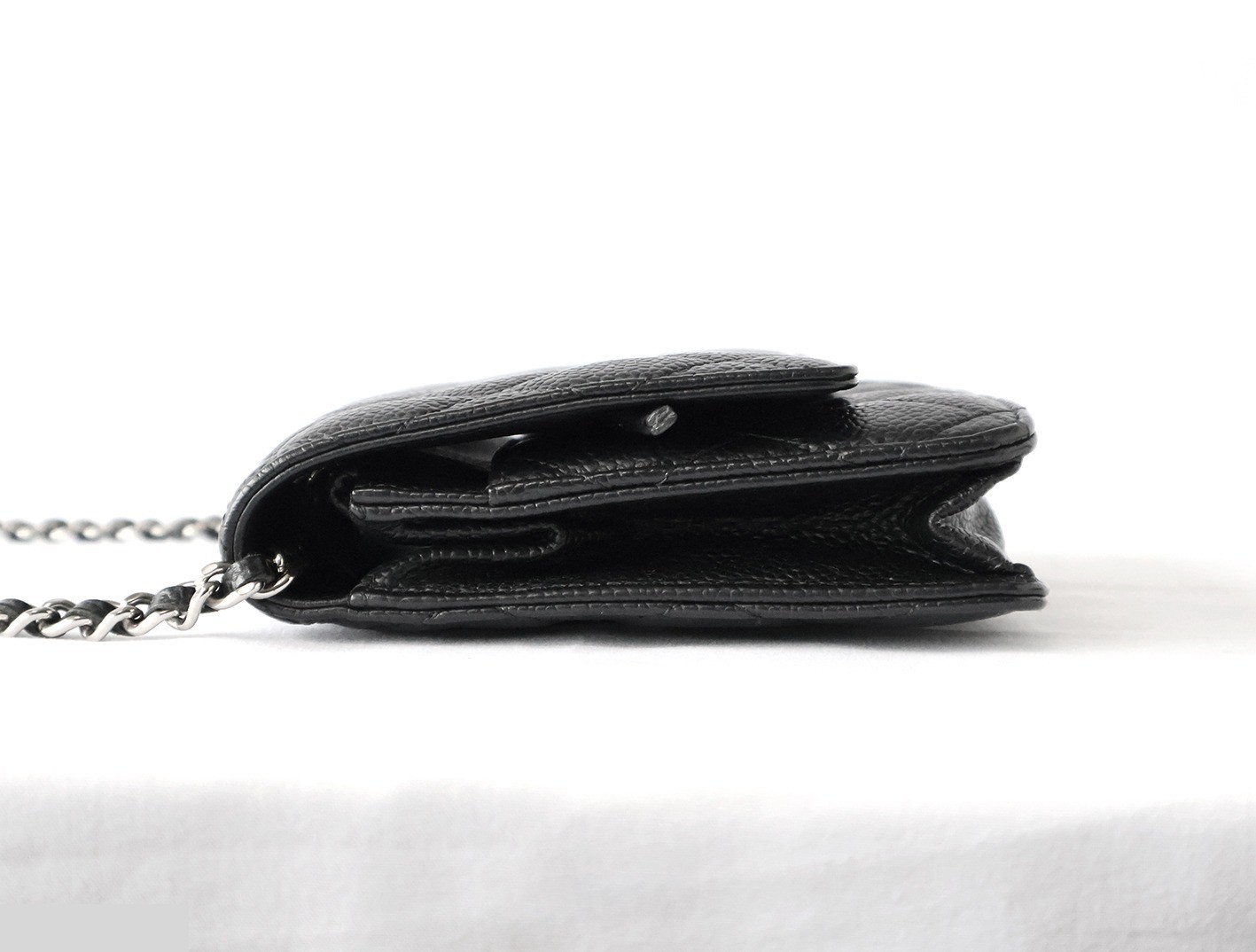 Caviar leather matelassé chain wallet shoulder bag, black — view 6