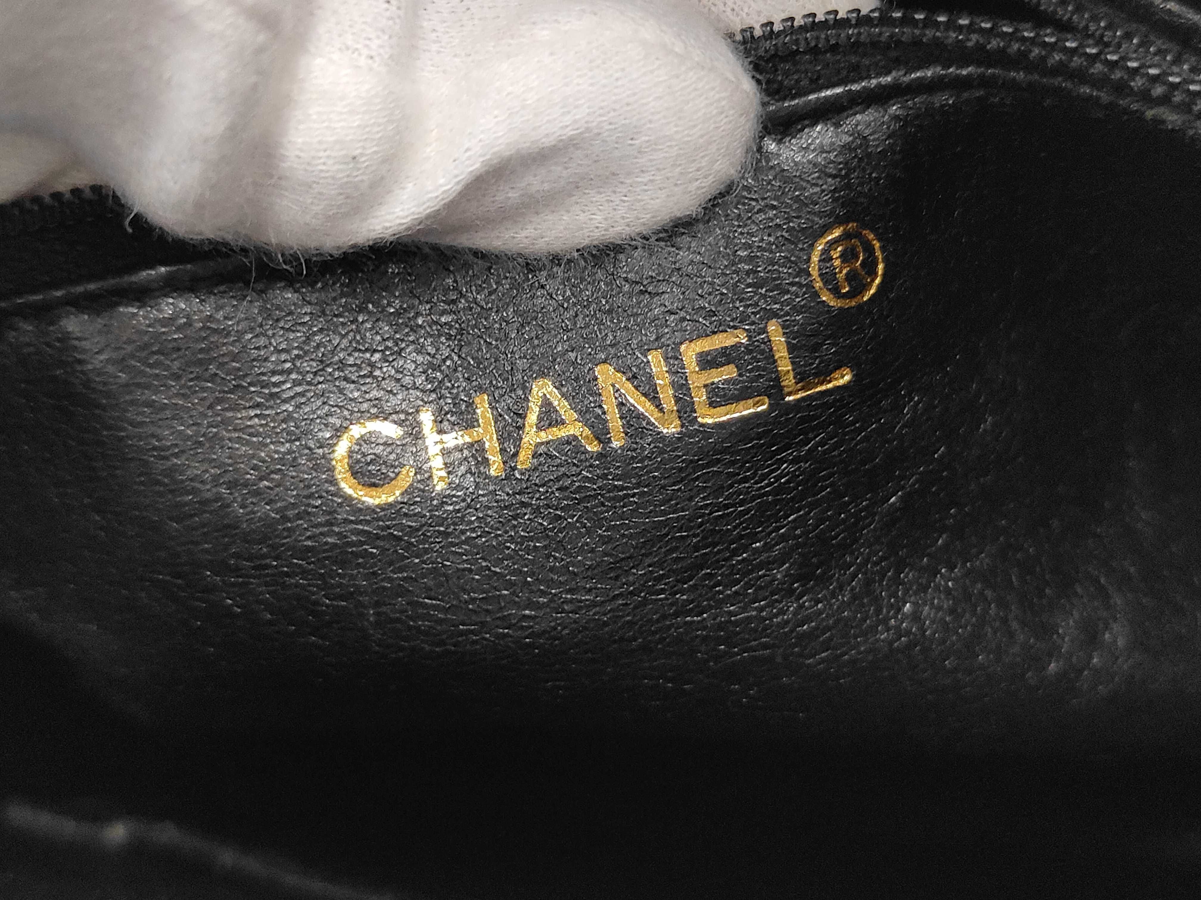 Caviar Skin (Bag) - Shoulder Bag - Seal Shoulder Bag — view 9