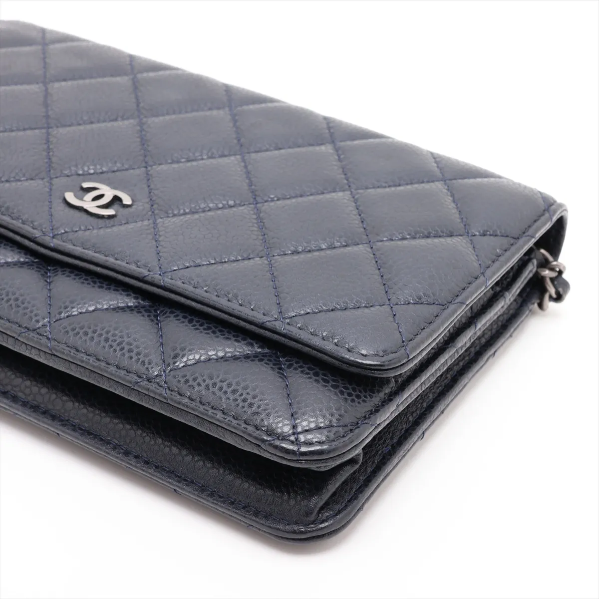 Matelassé Caviar Skin Chain Wallet, Navy, Gunmetal Hardware, 21345712, Serial Number 21 — view 3